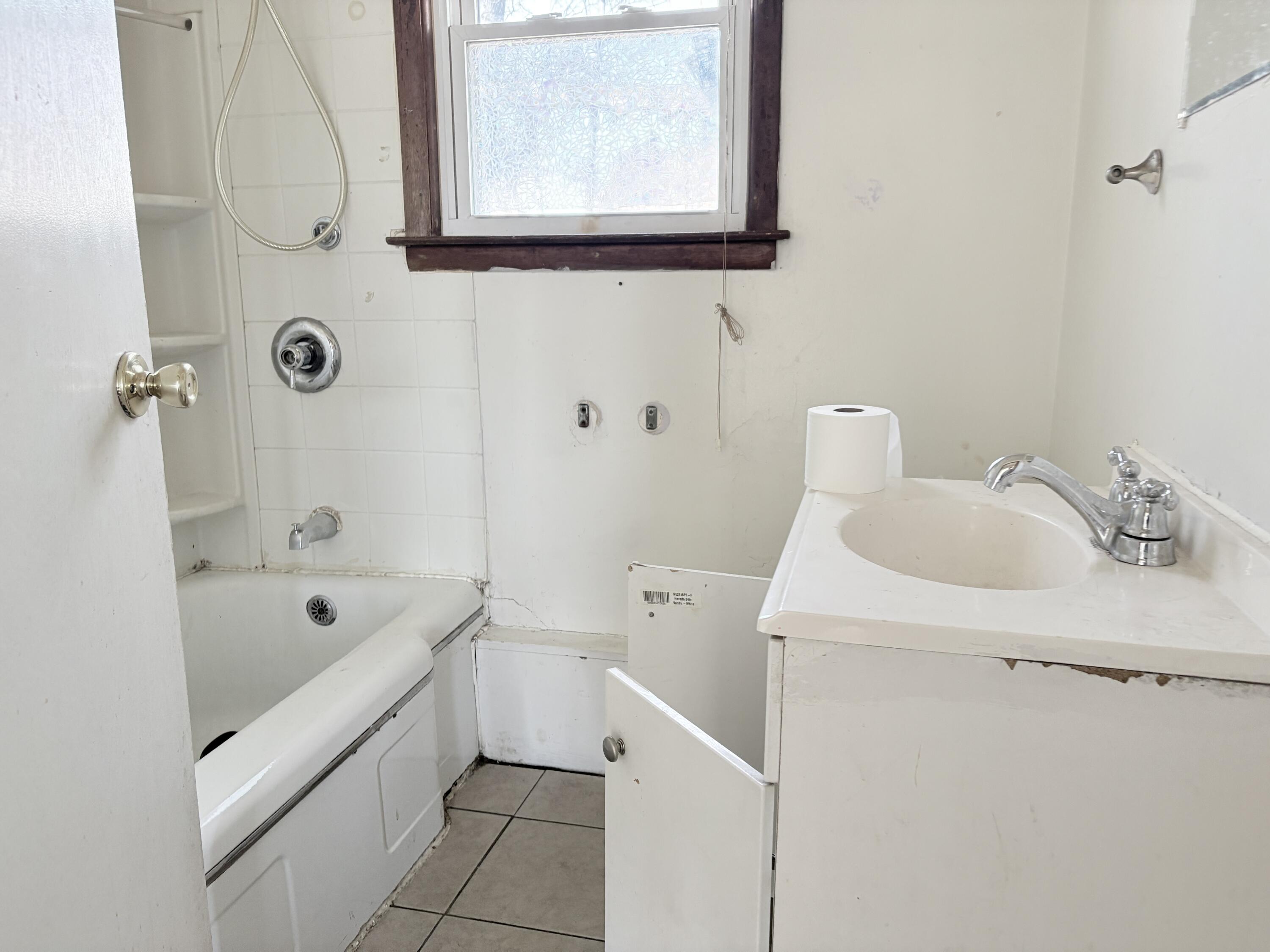 1640 Mclaughlin Avenue Property Photo 12