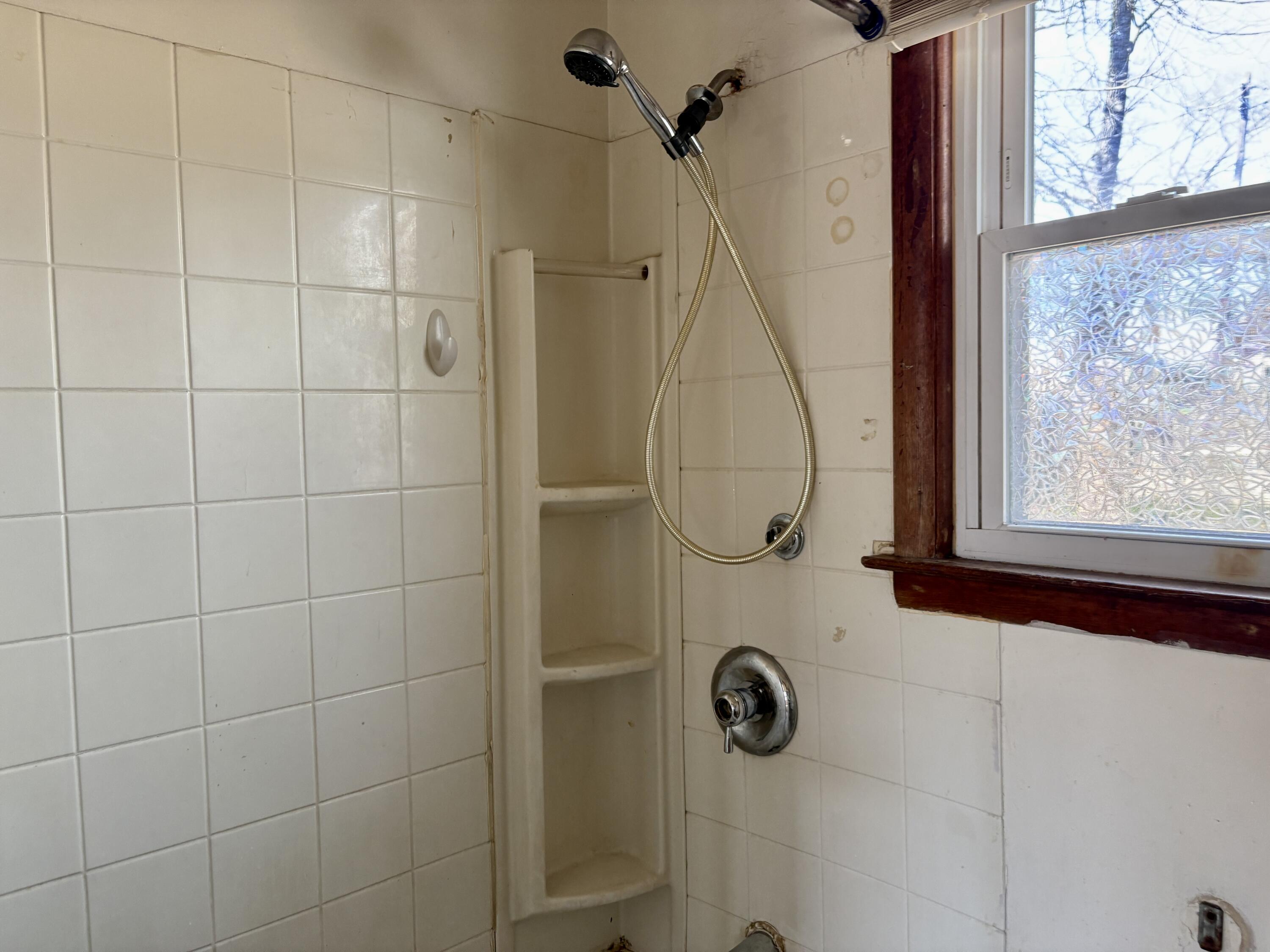 1640 Mclaughlin Avenue Property Photo 19