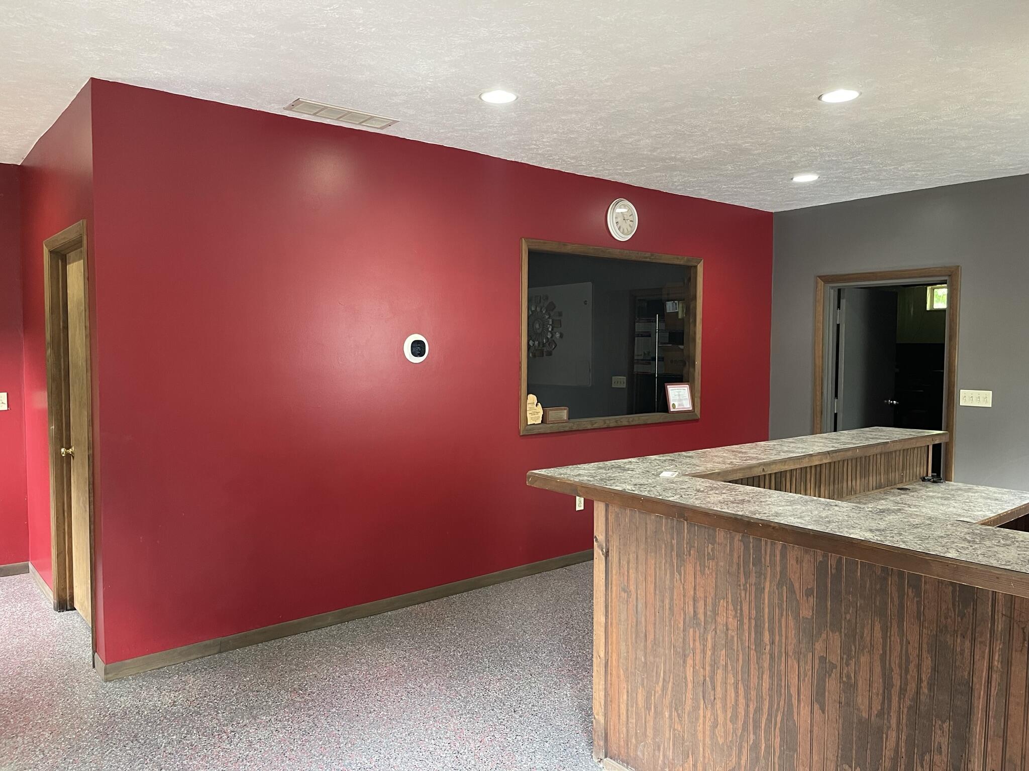 512 Industrial Park Drive Property Photo 7