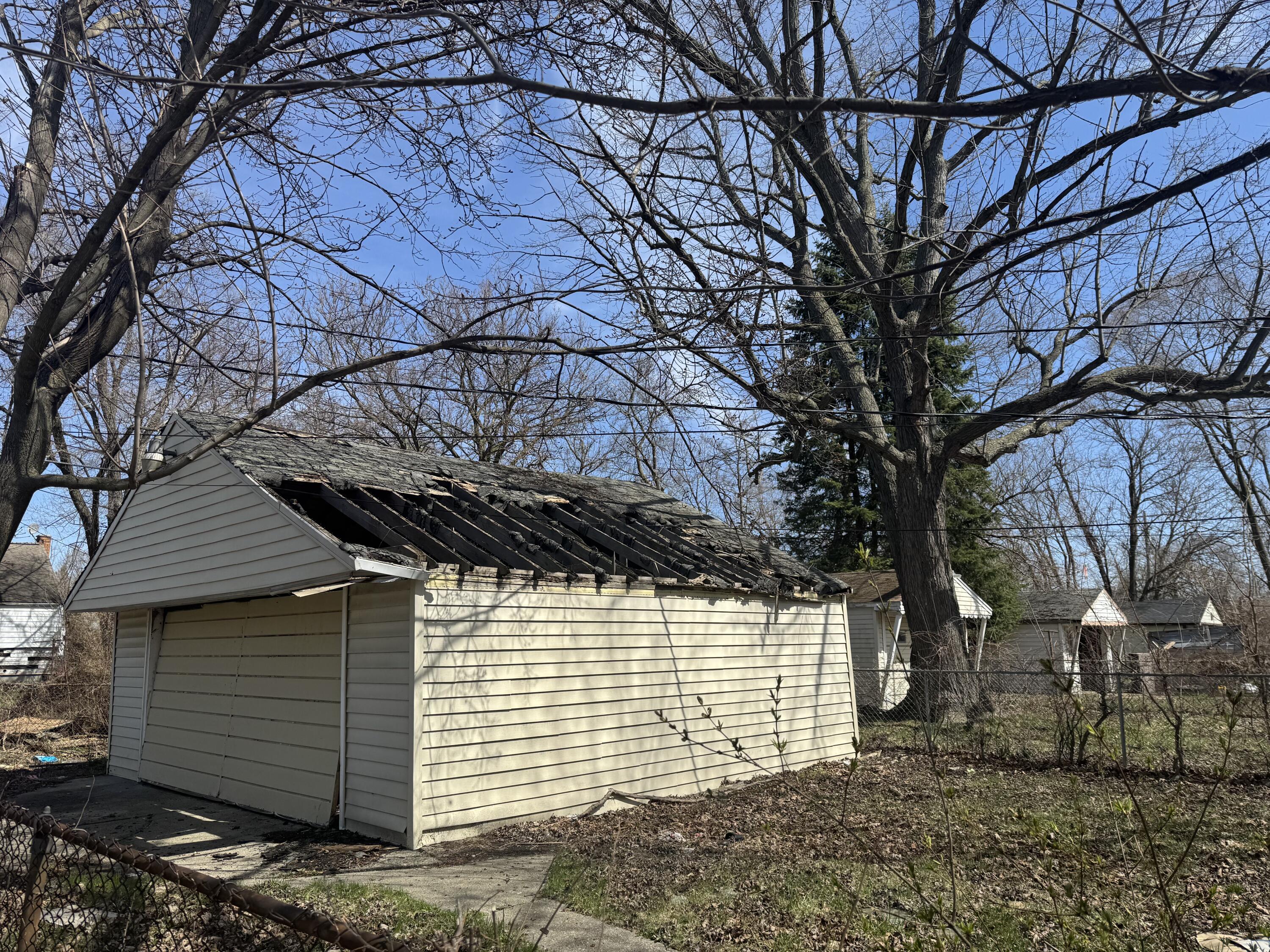 15803 Rossini Dr Property Photo 3