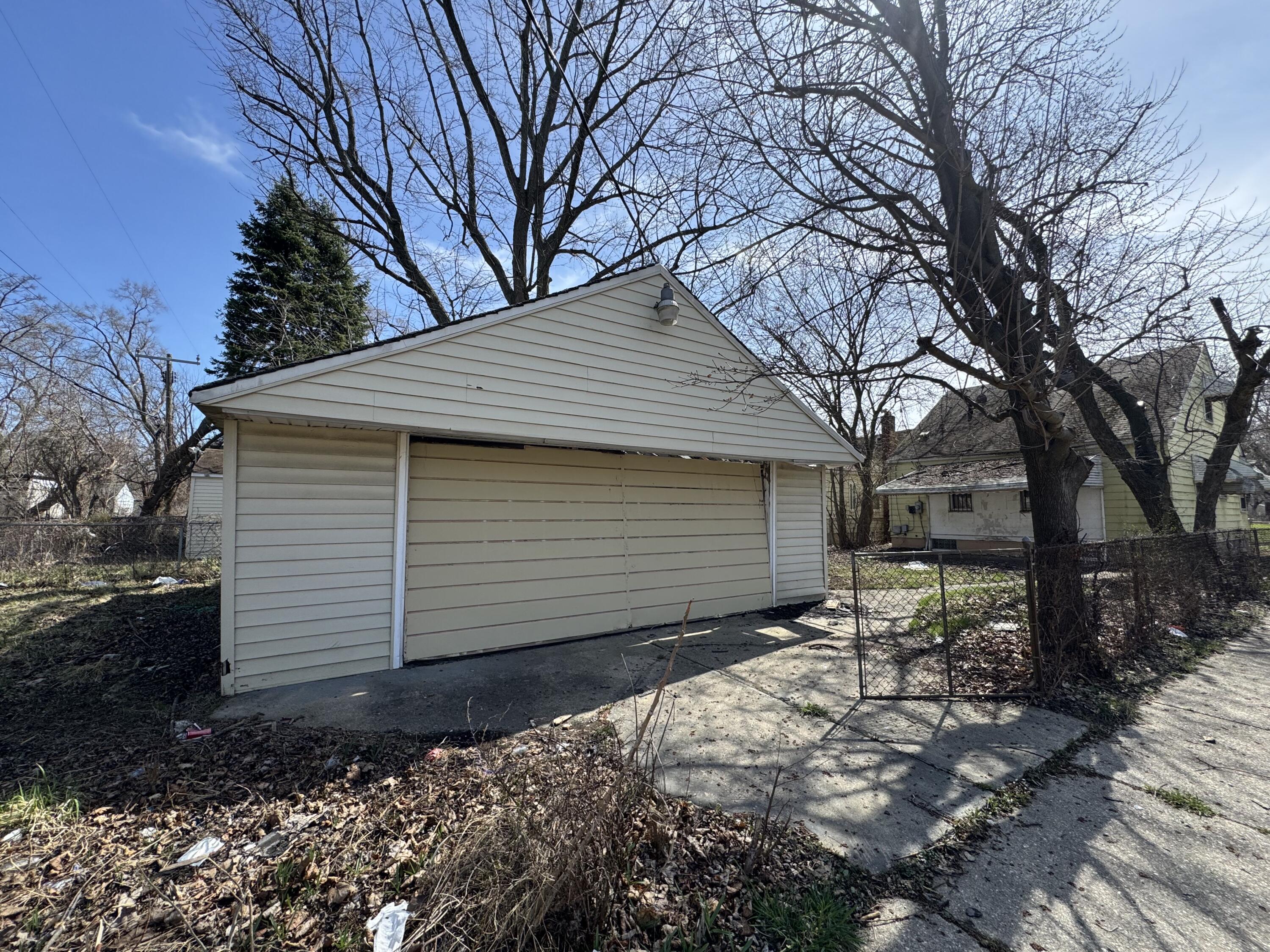 15803 Rossini Drive Property Photo 4