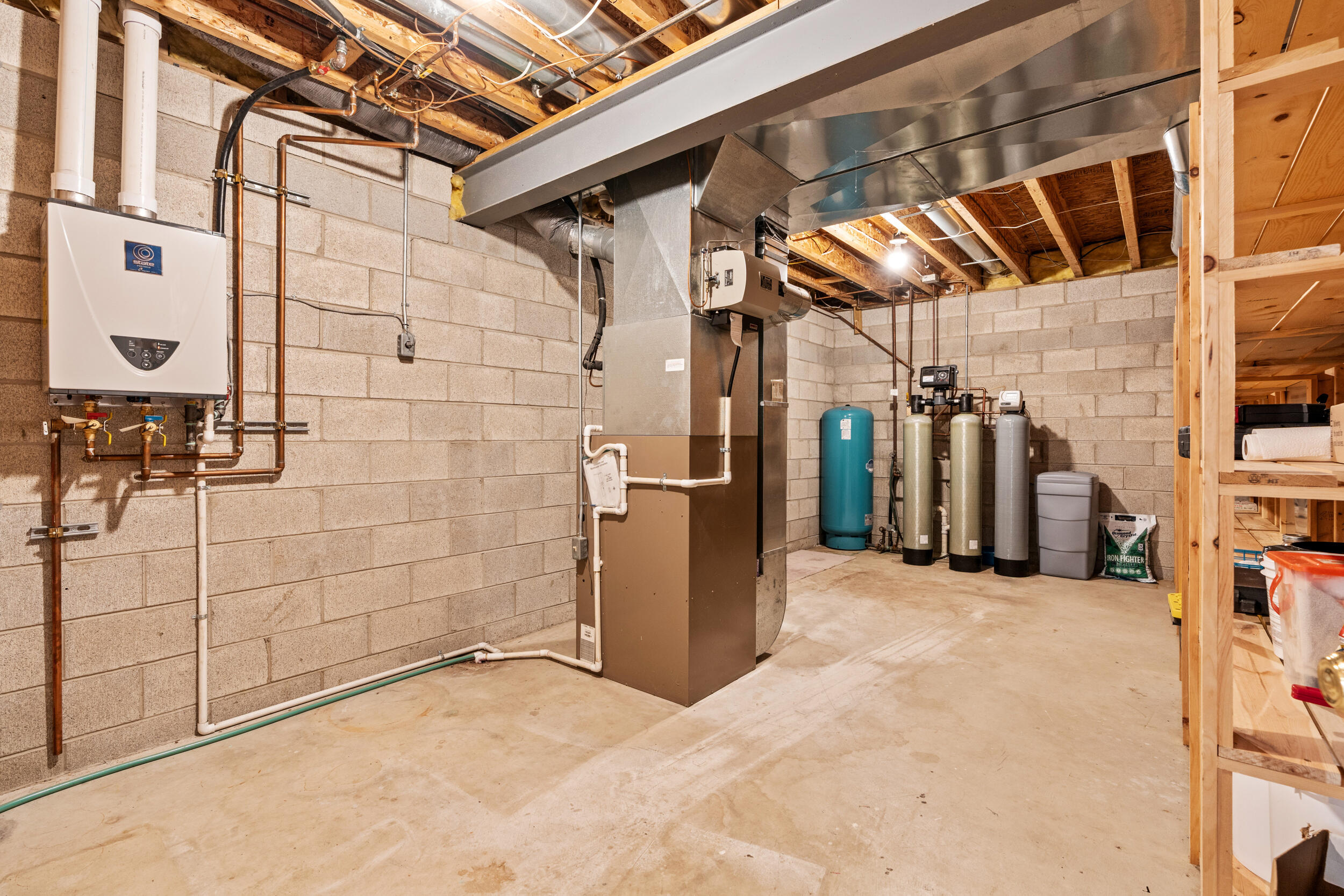 18475 Elizabeth Way Property Photo 34