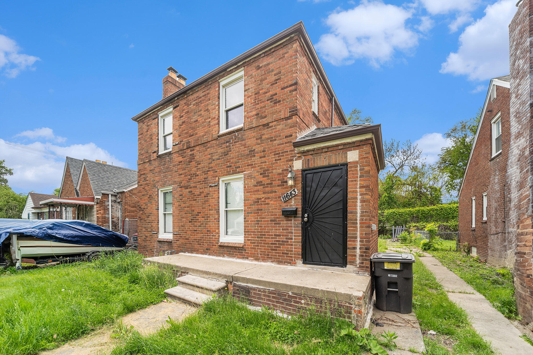 11643 Sussex St Property Photo 3