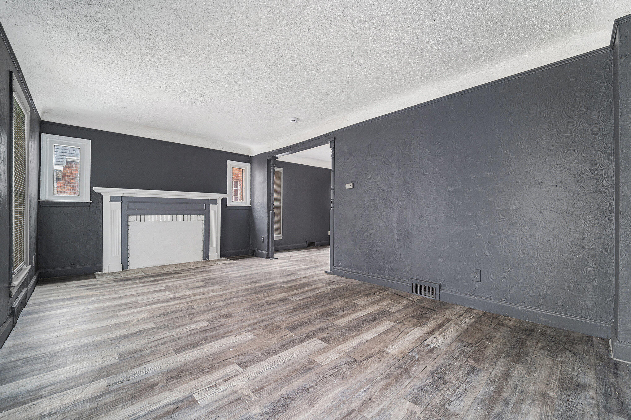 11643 Sussex St Property Photo 7