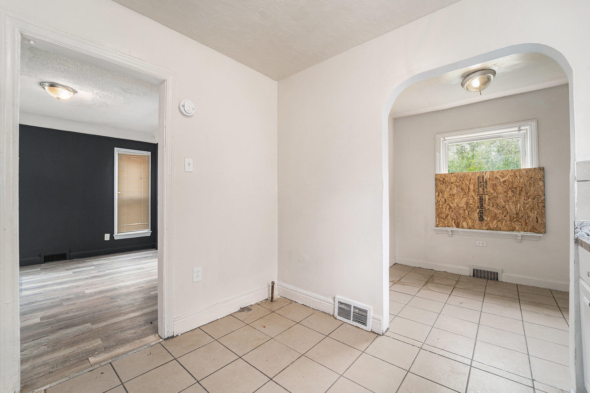 11643 Sussex St Property Photo 13