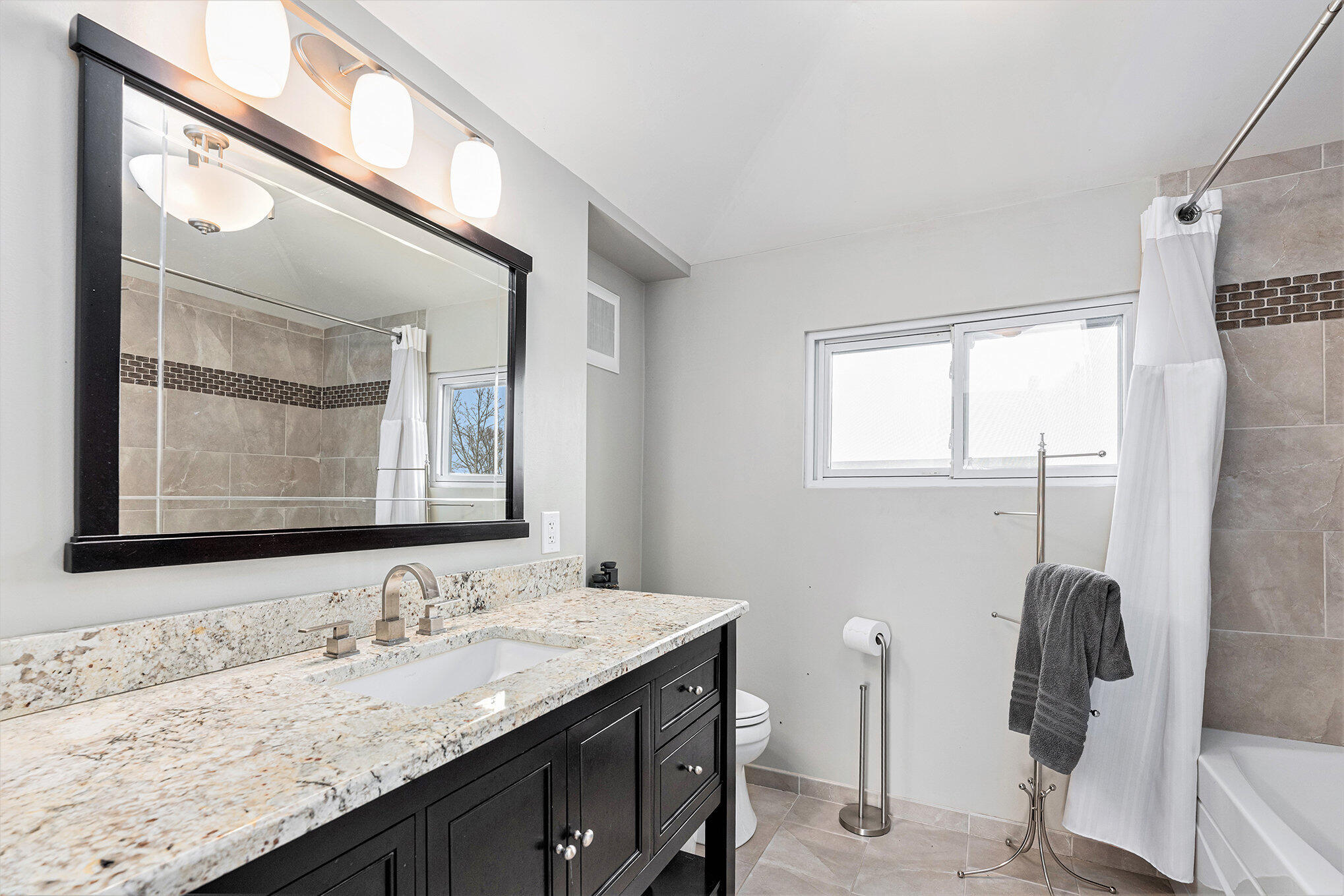403 N Helen Avenue Property Photo 22