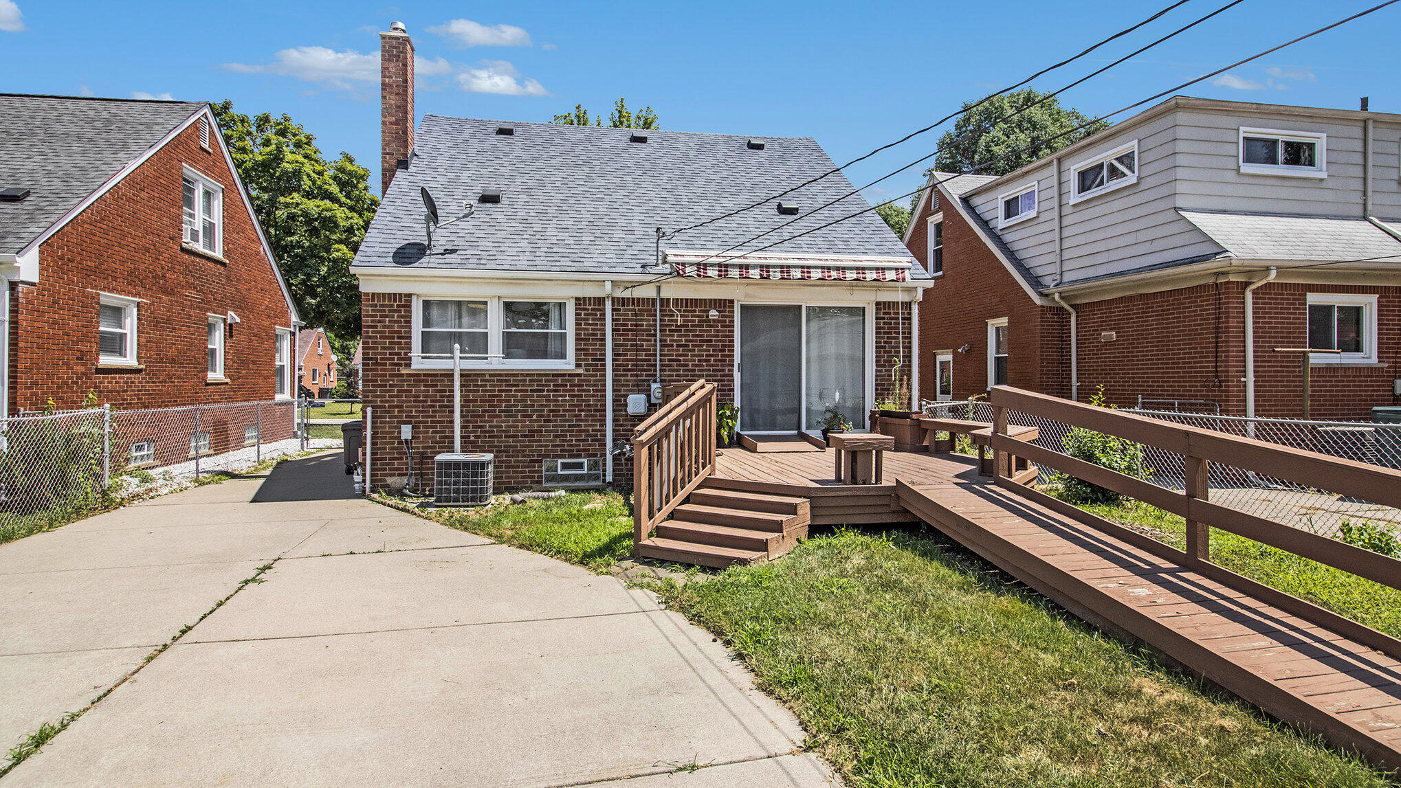3756 Grindley Park Street Property Photo 23