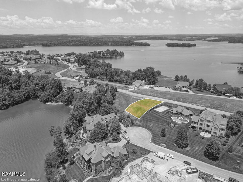 16135 Lighthouse Pointe Drive Property Photo 5
