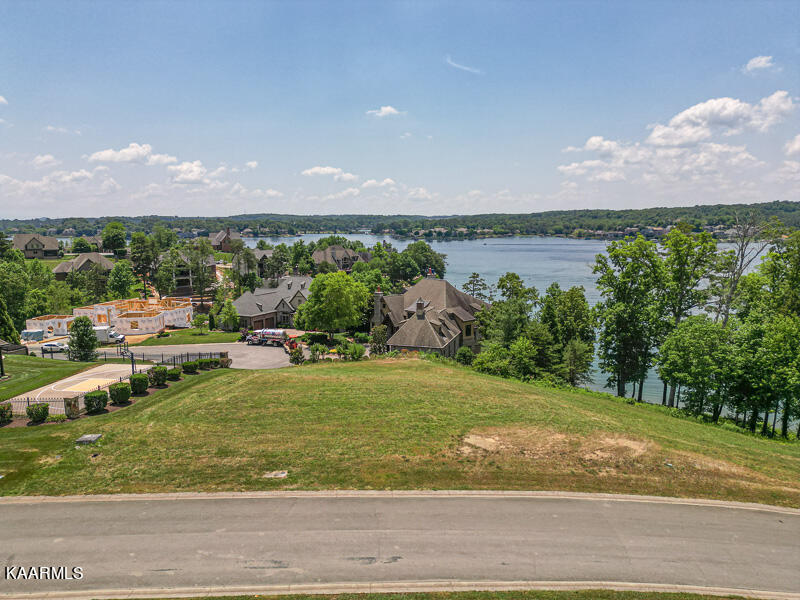 16135 Lighthouse Pointe Drive Property Photo 6