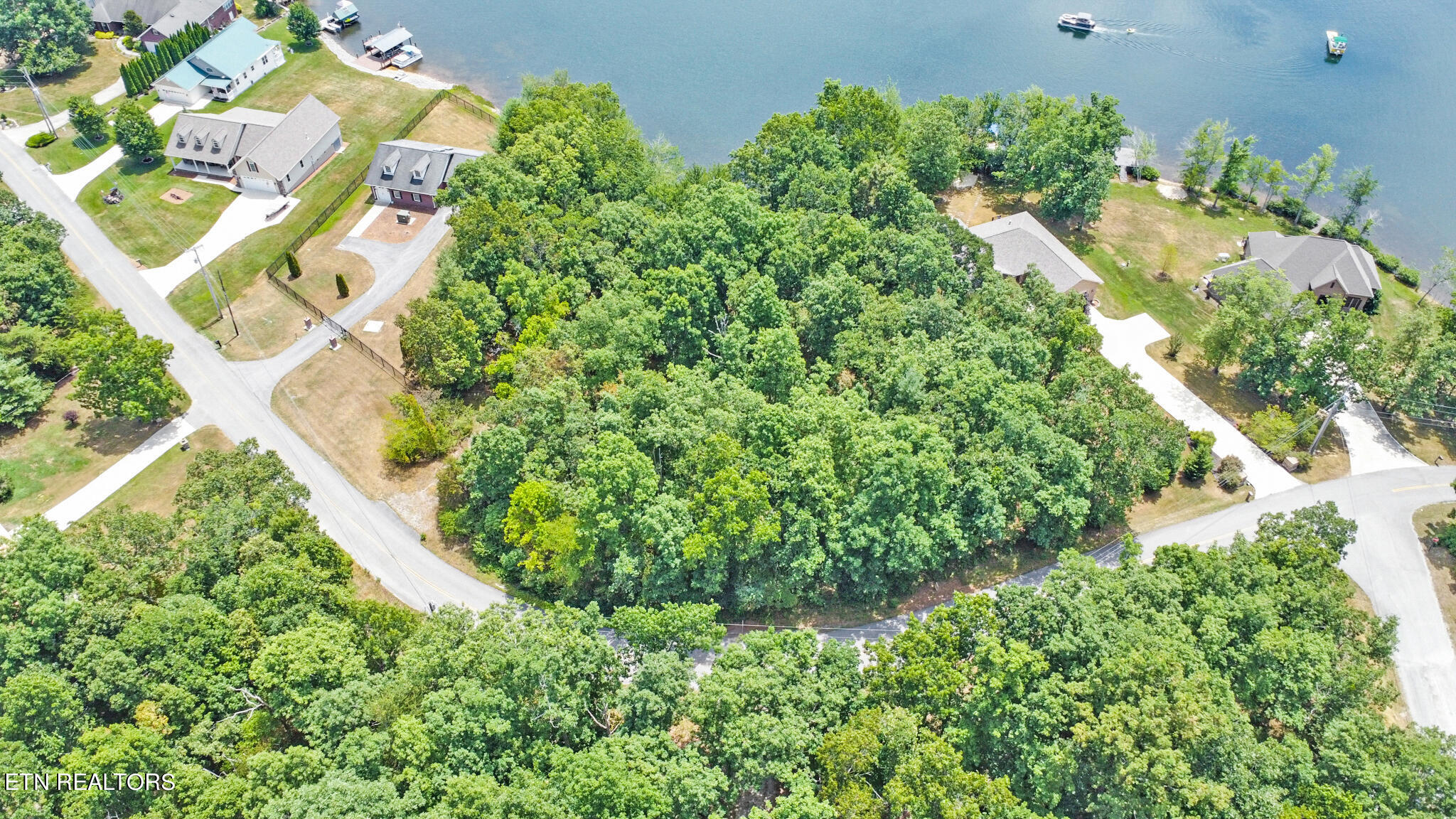 8735 Property Photo 11