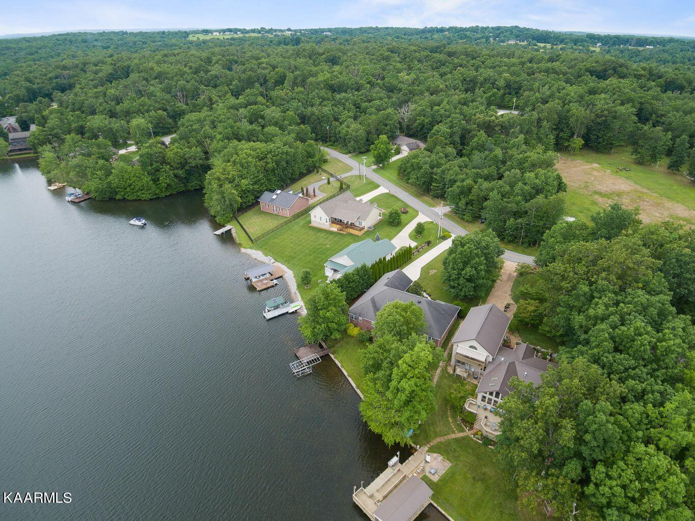 8735 Property Photo 18