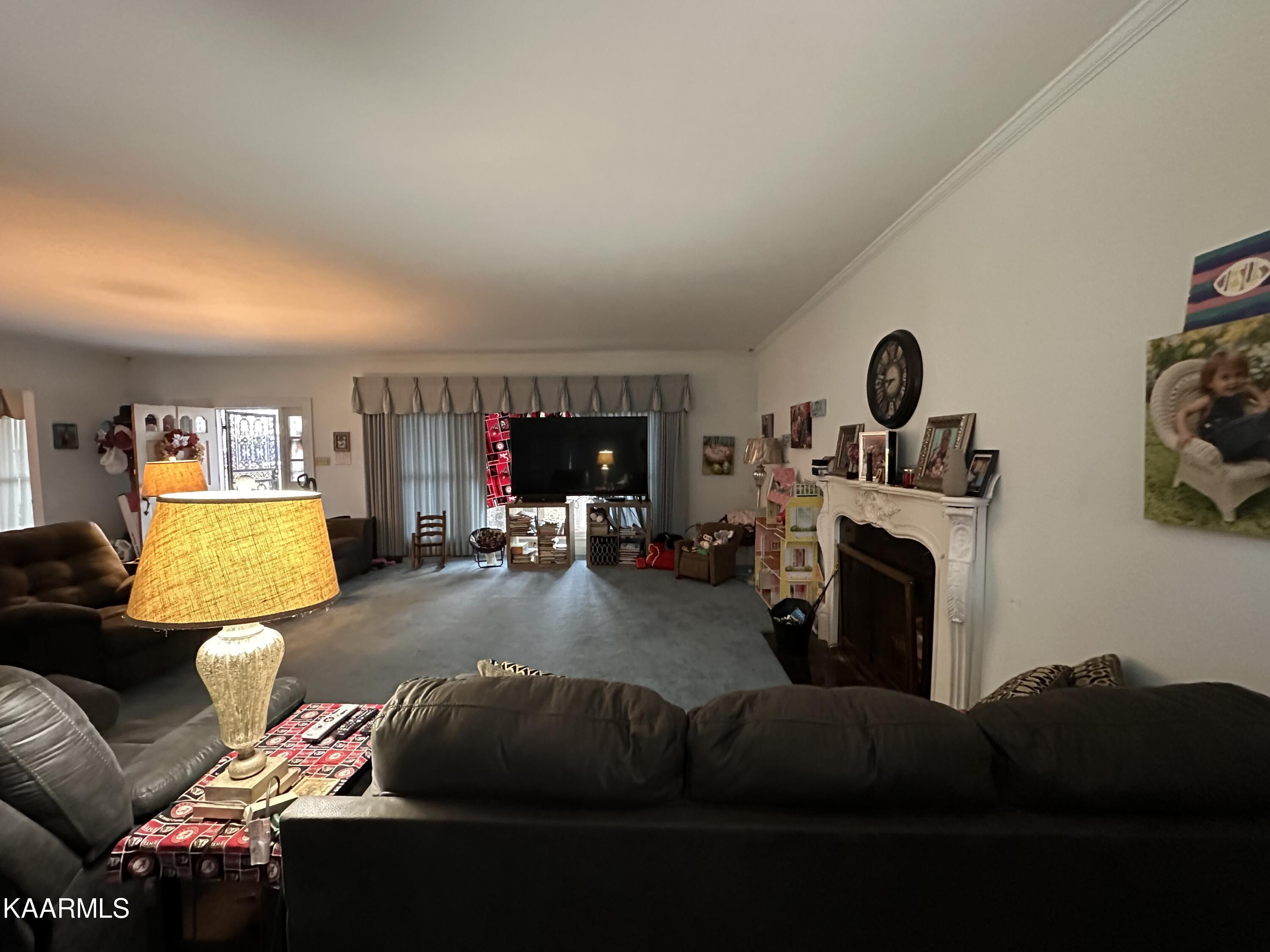 739 Sherwood Drive Property Photo 4