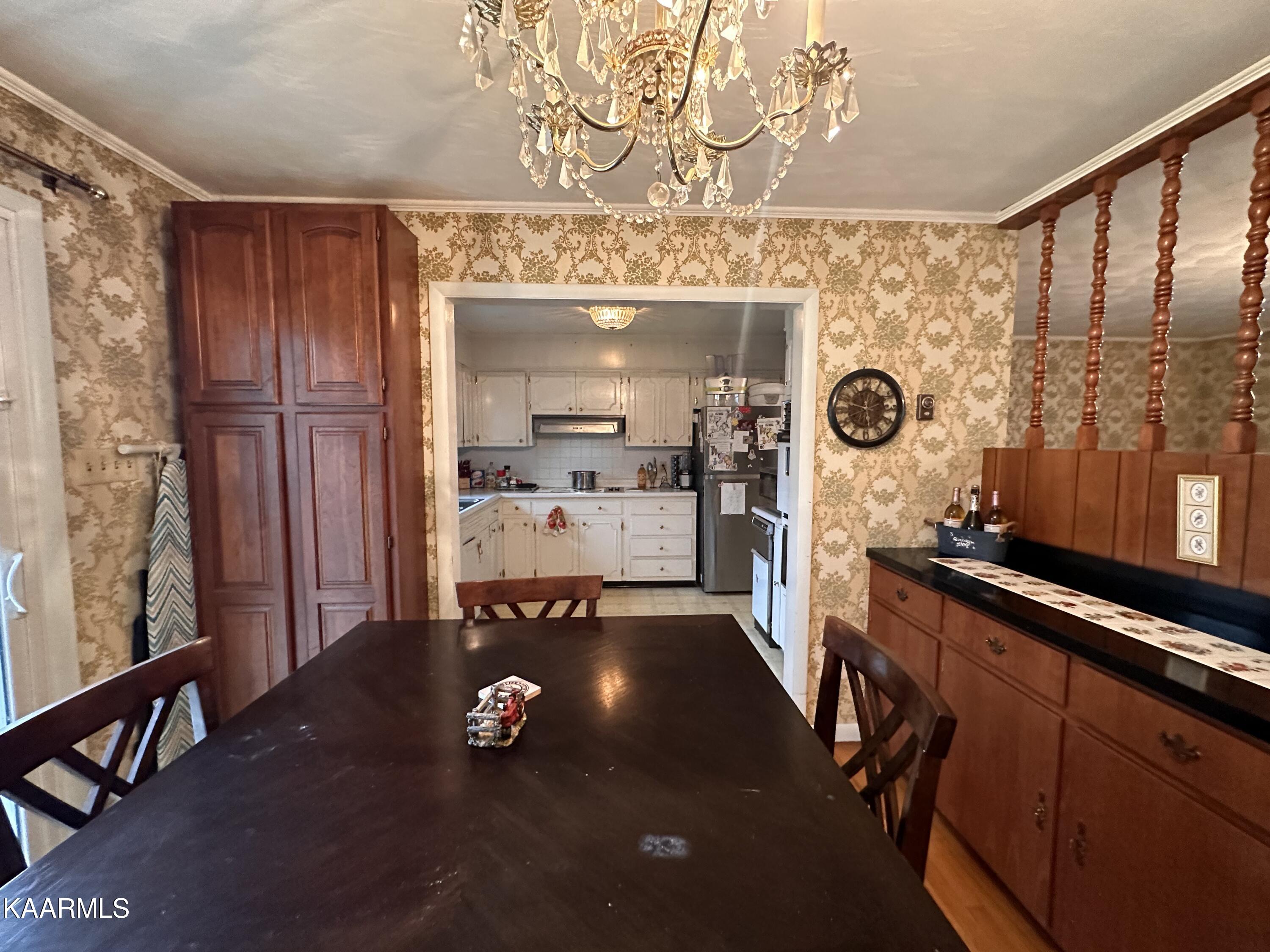 739 Sherwood Drive Property Photo 9