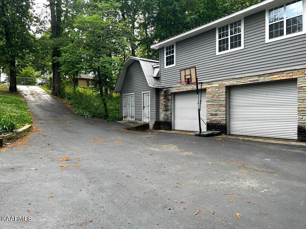 739 Sherwood Drive Property Photo 33