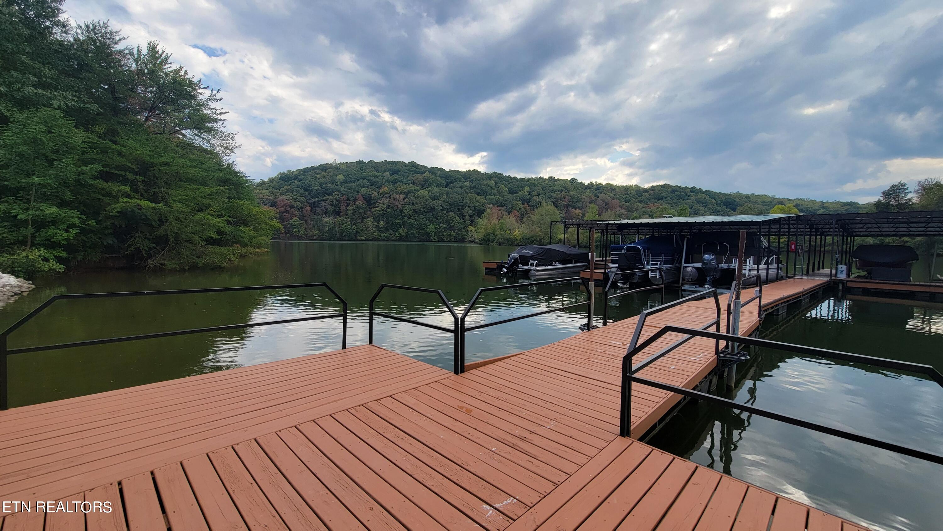 201 Burr Oak Lane Property Photo 30
