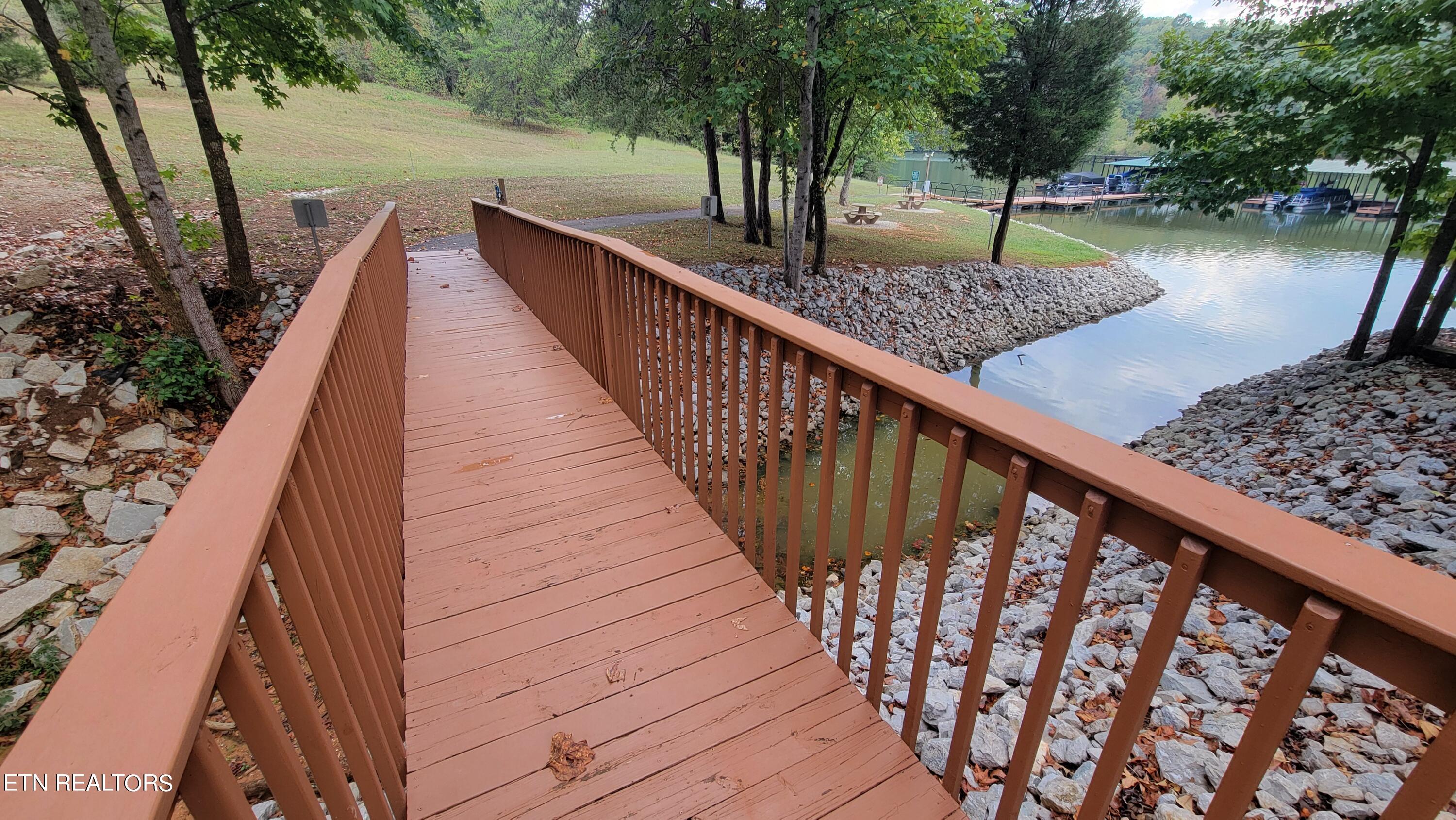 201 Burr Oak Lane Property Photo 34