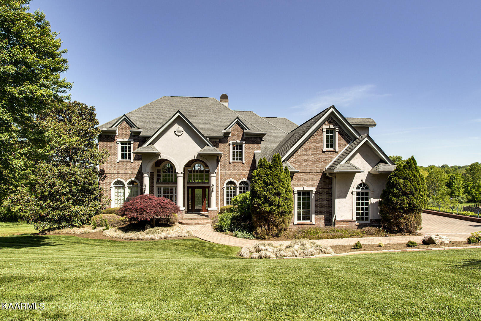 350 Cormorant Drive Property Photo