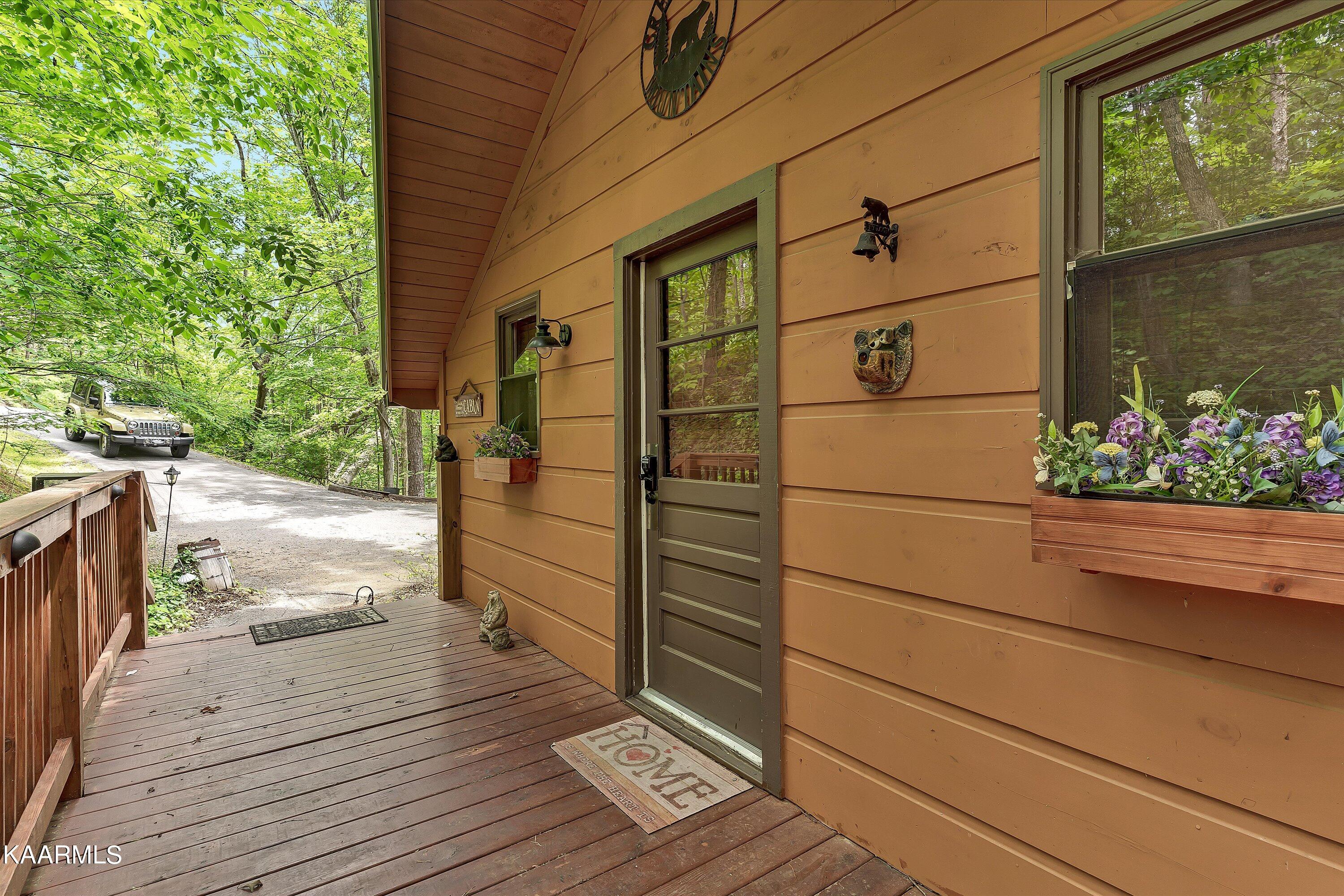 1830 Ridgecrest Drive Property Photo 18
