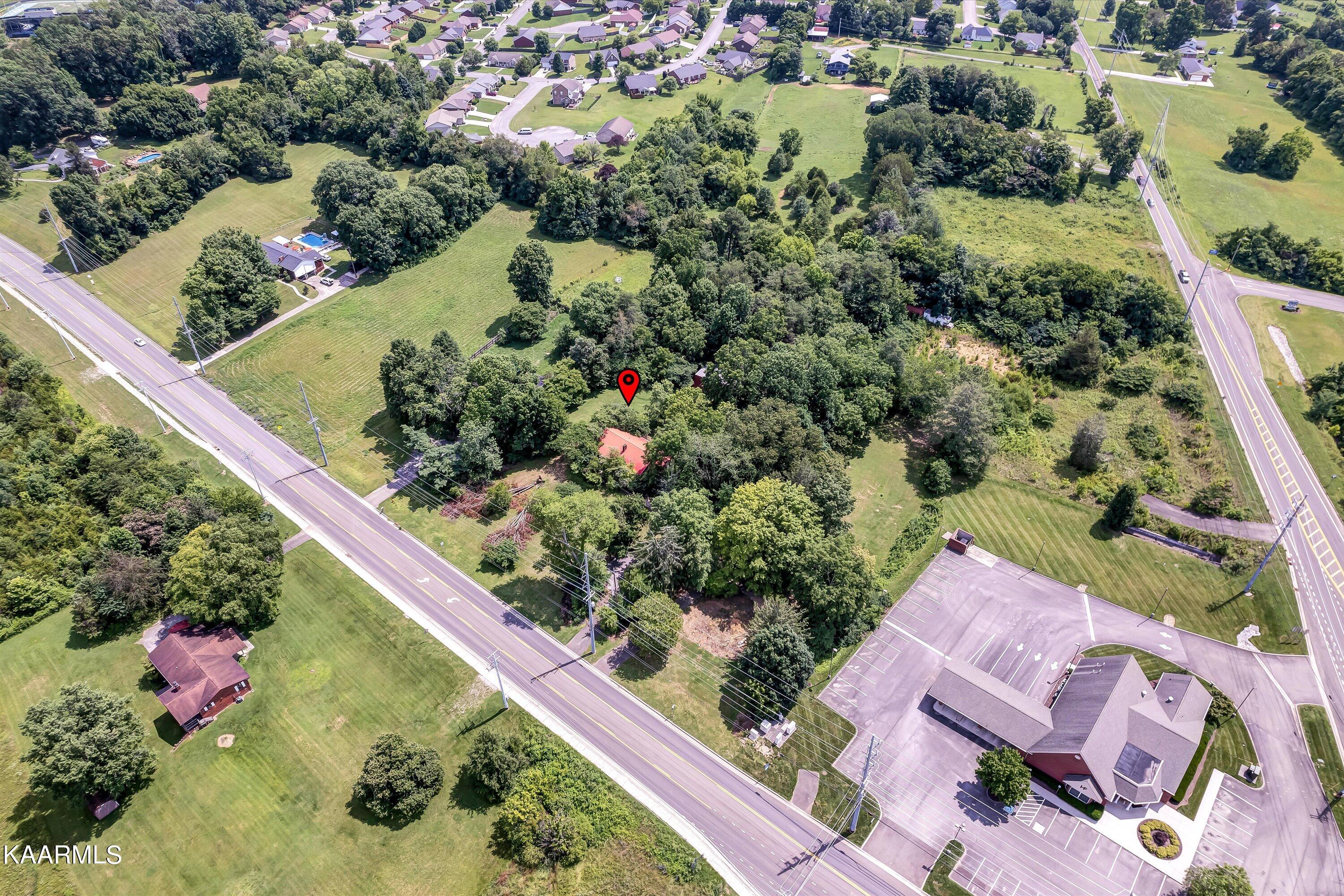 7512 Tazewell Pike Property Photo 8