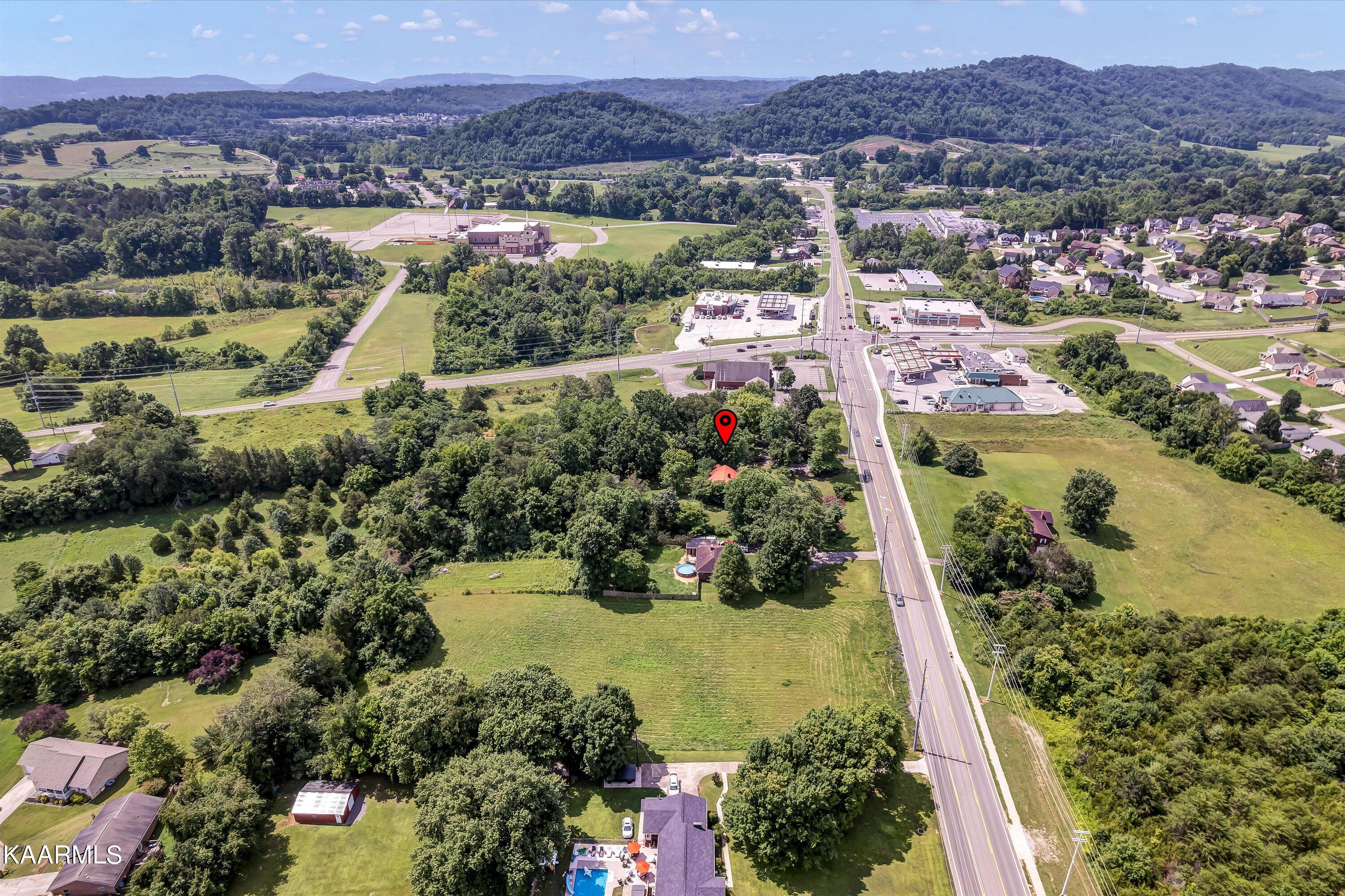 7512 Tazewell Pike Property Photo 12