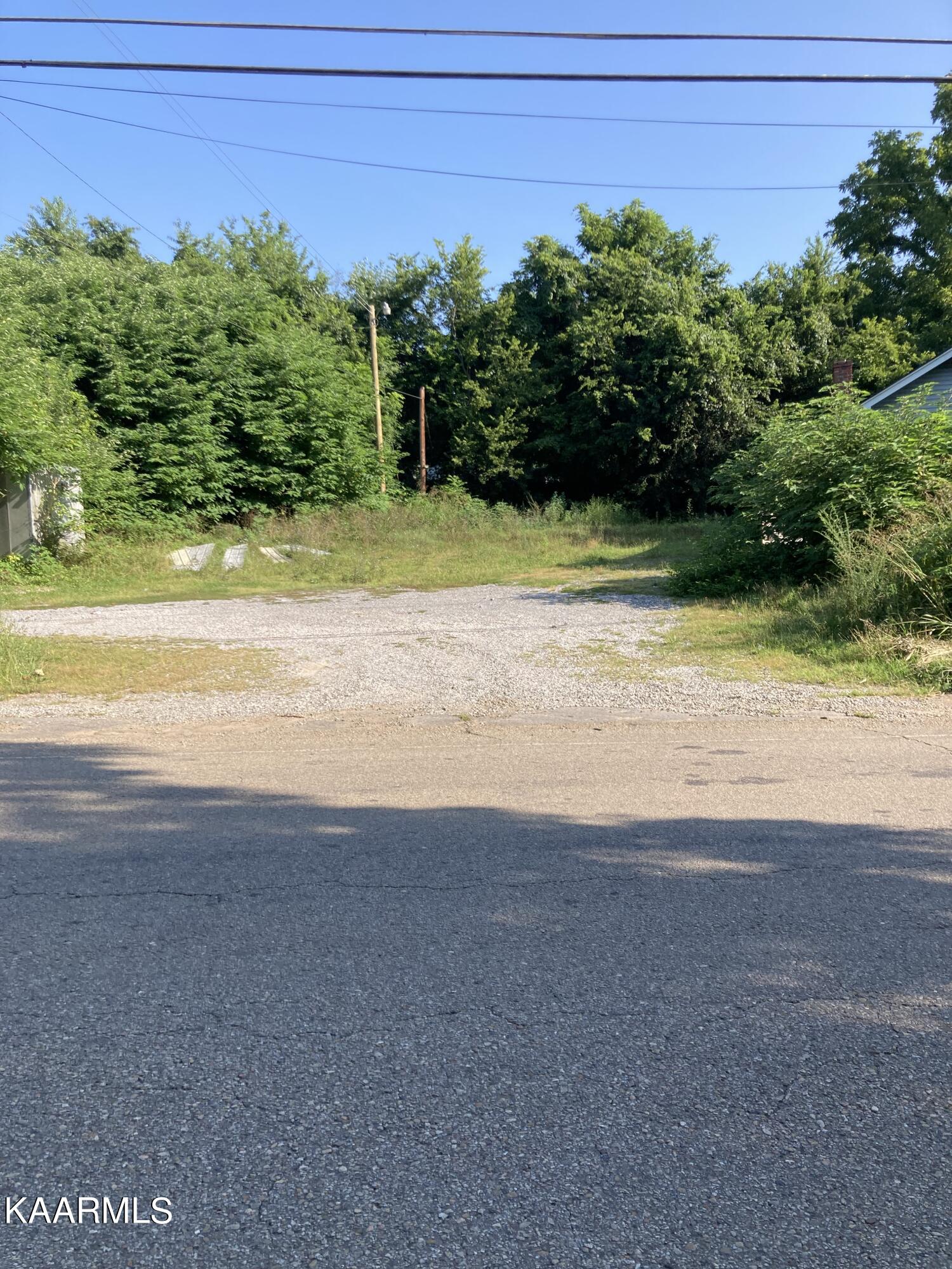 8109 Old Rutledge Pike Pike Property Photo 4