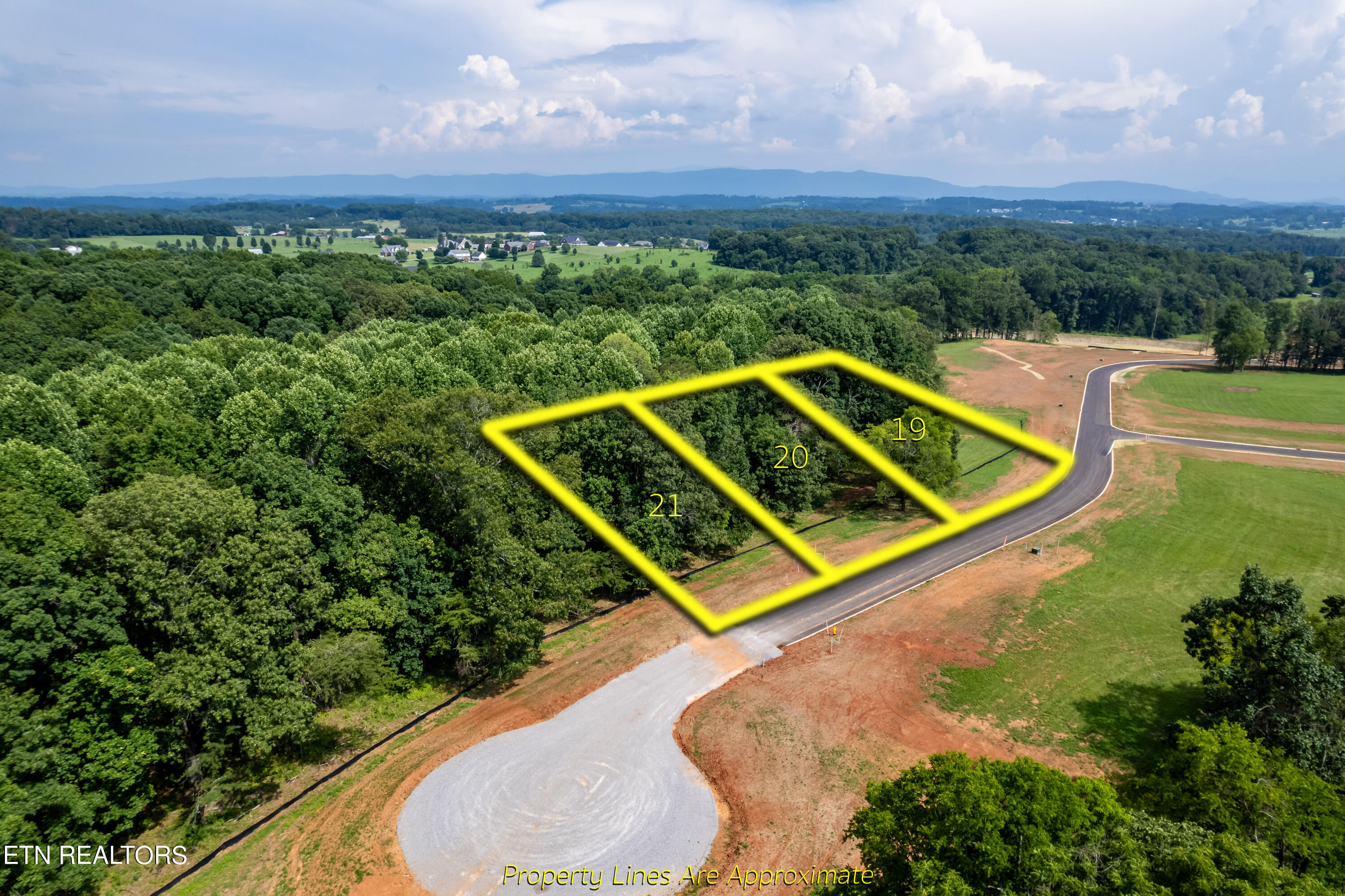 Lot19 1008 Sophie Drive Property Photo 2