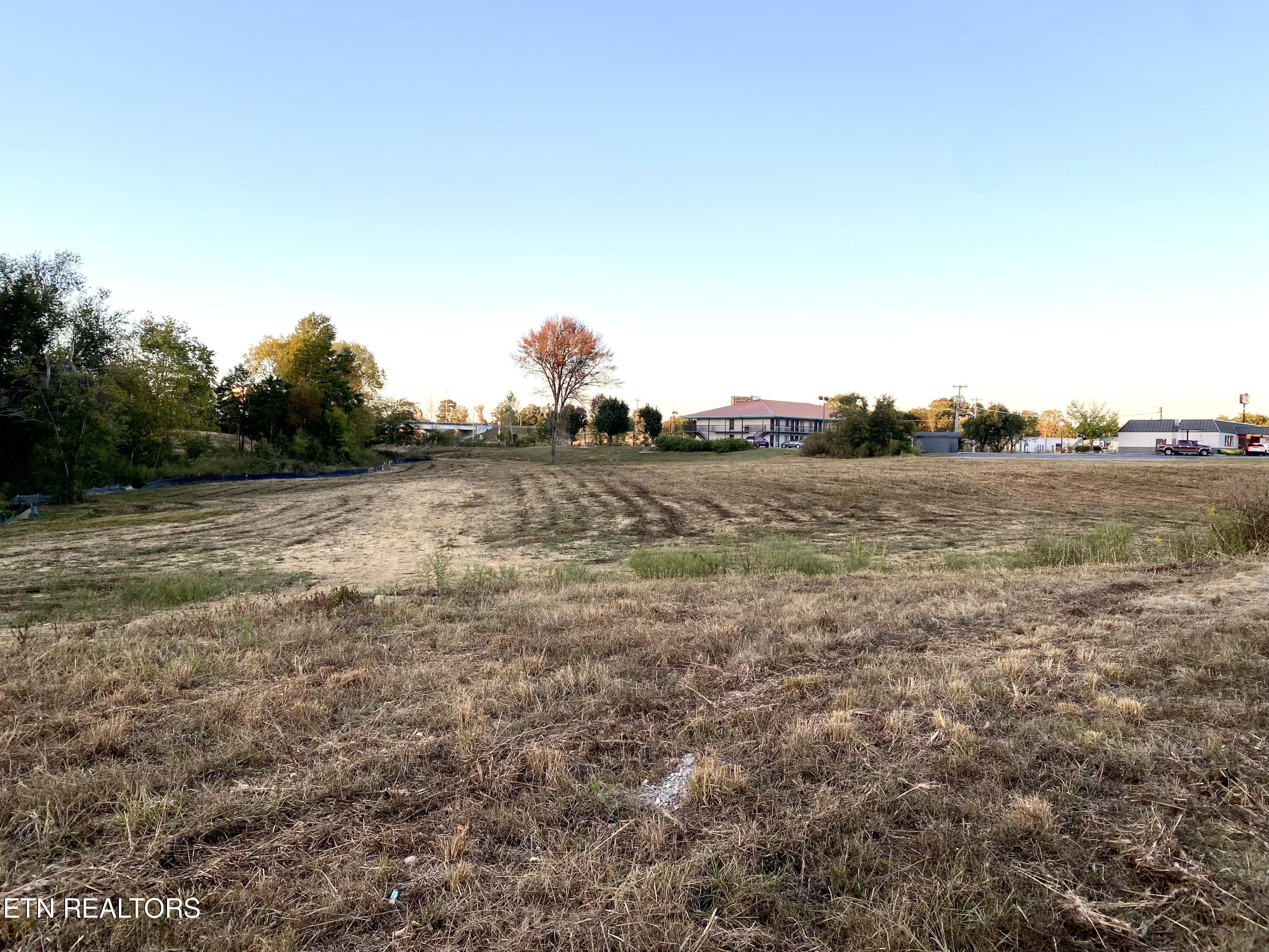 450 Isbill Rd Property Photo