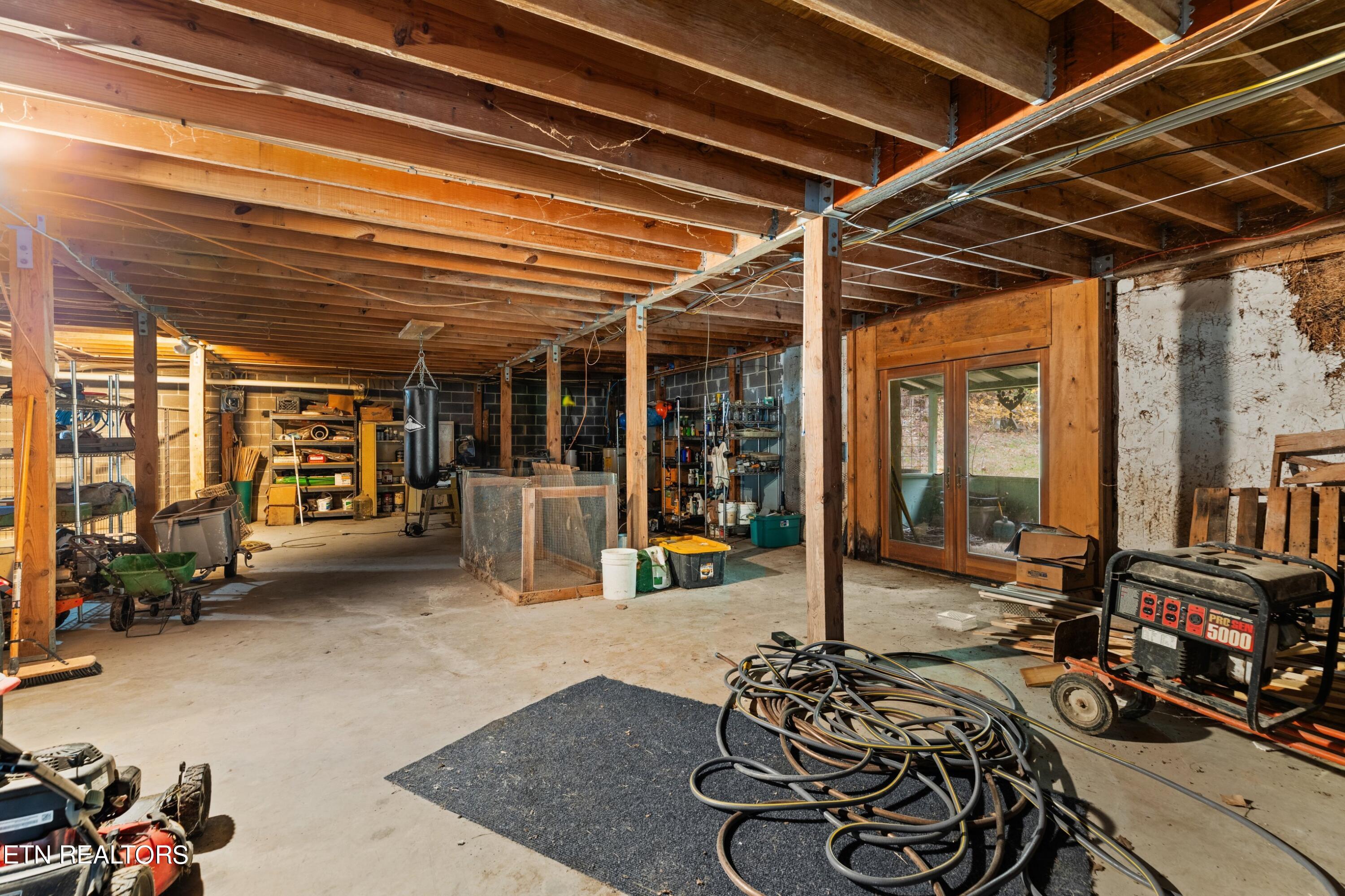 1650 Indian Creek Rd Property Photo 17