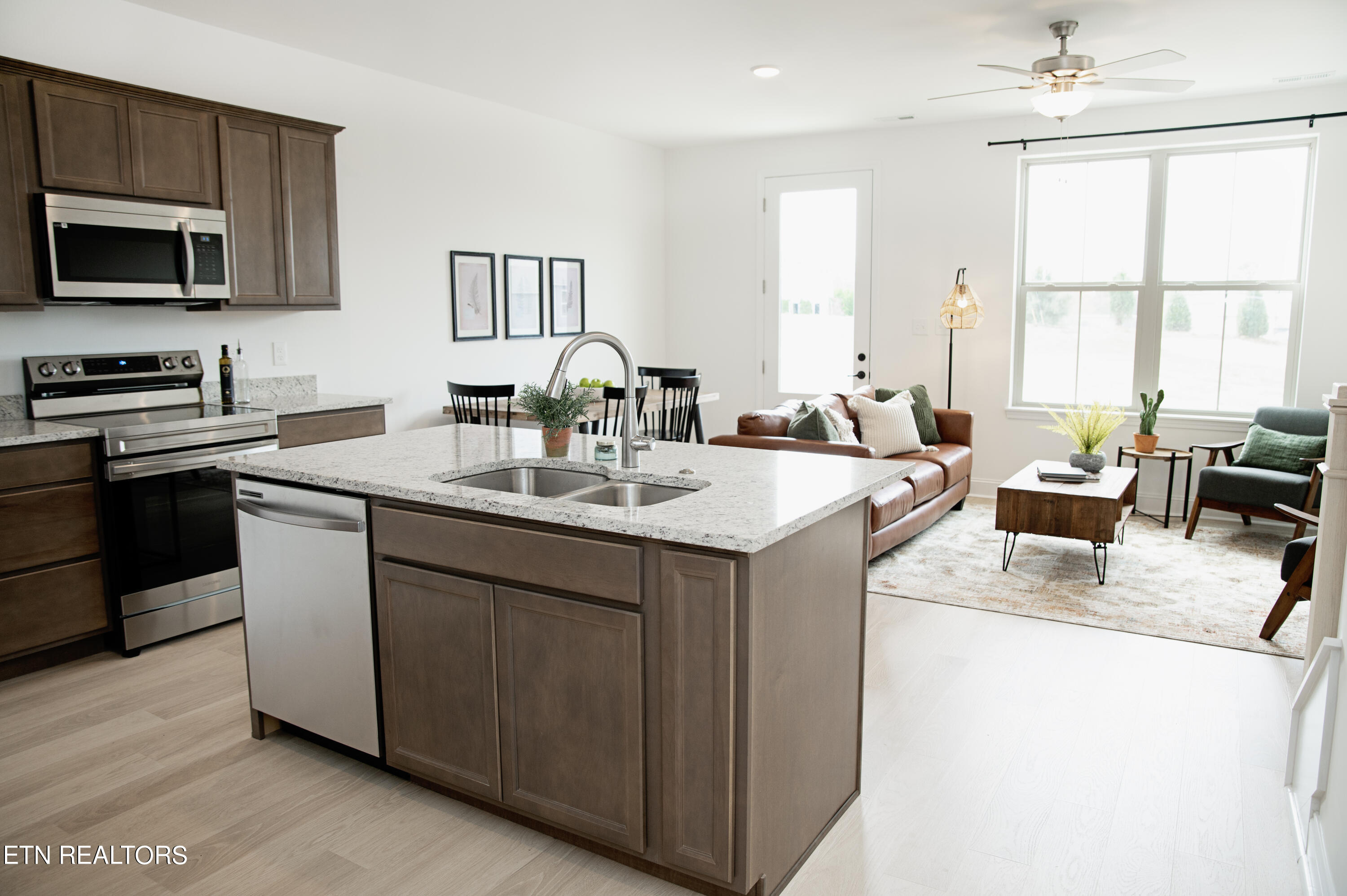 1710 Mountain Quail Circle Property Photo 4