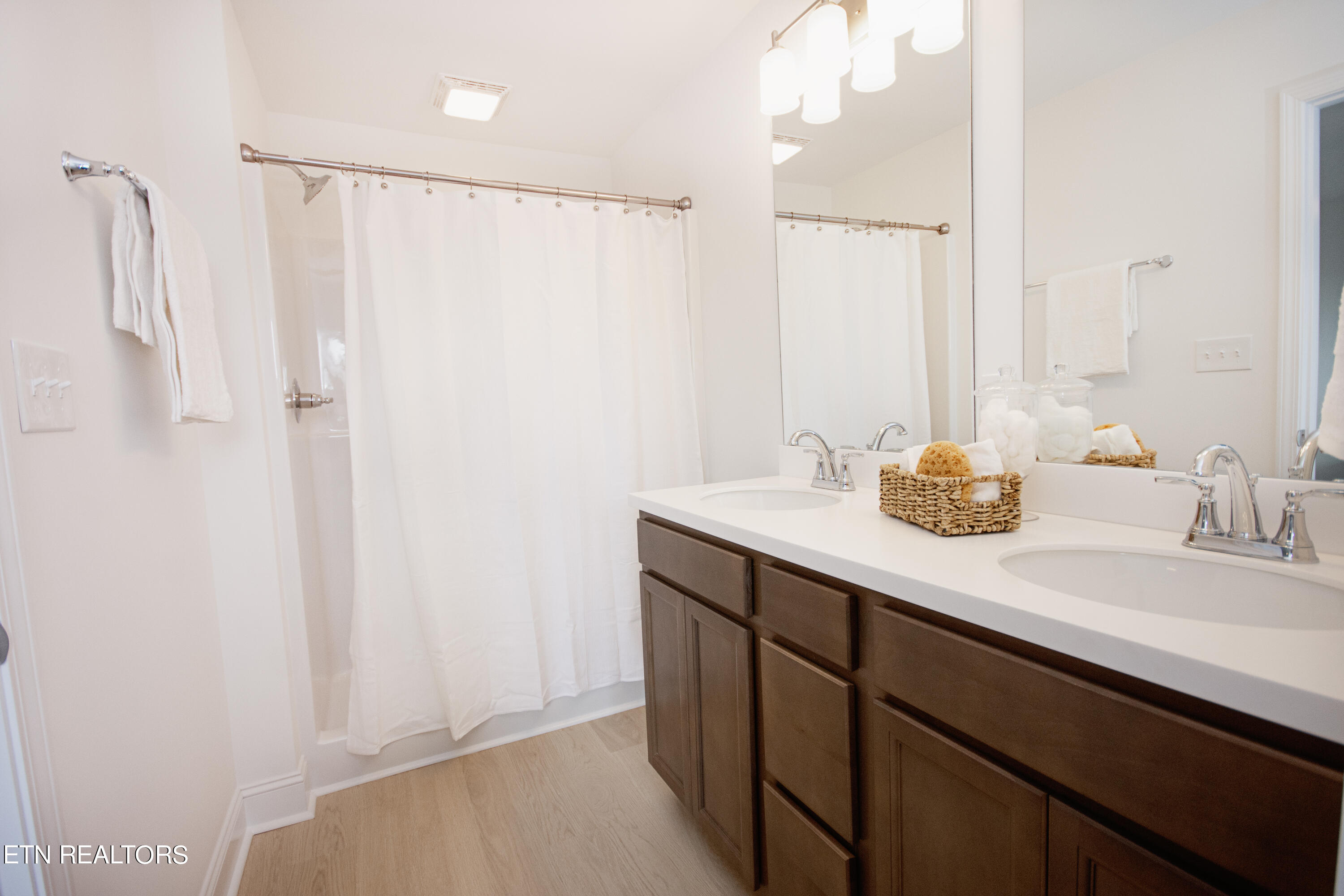 1710 Mountain Quail Circle Property Photo 7