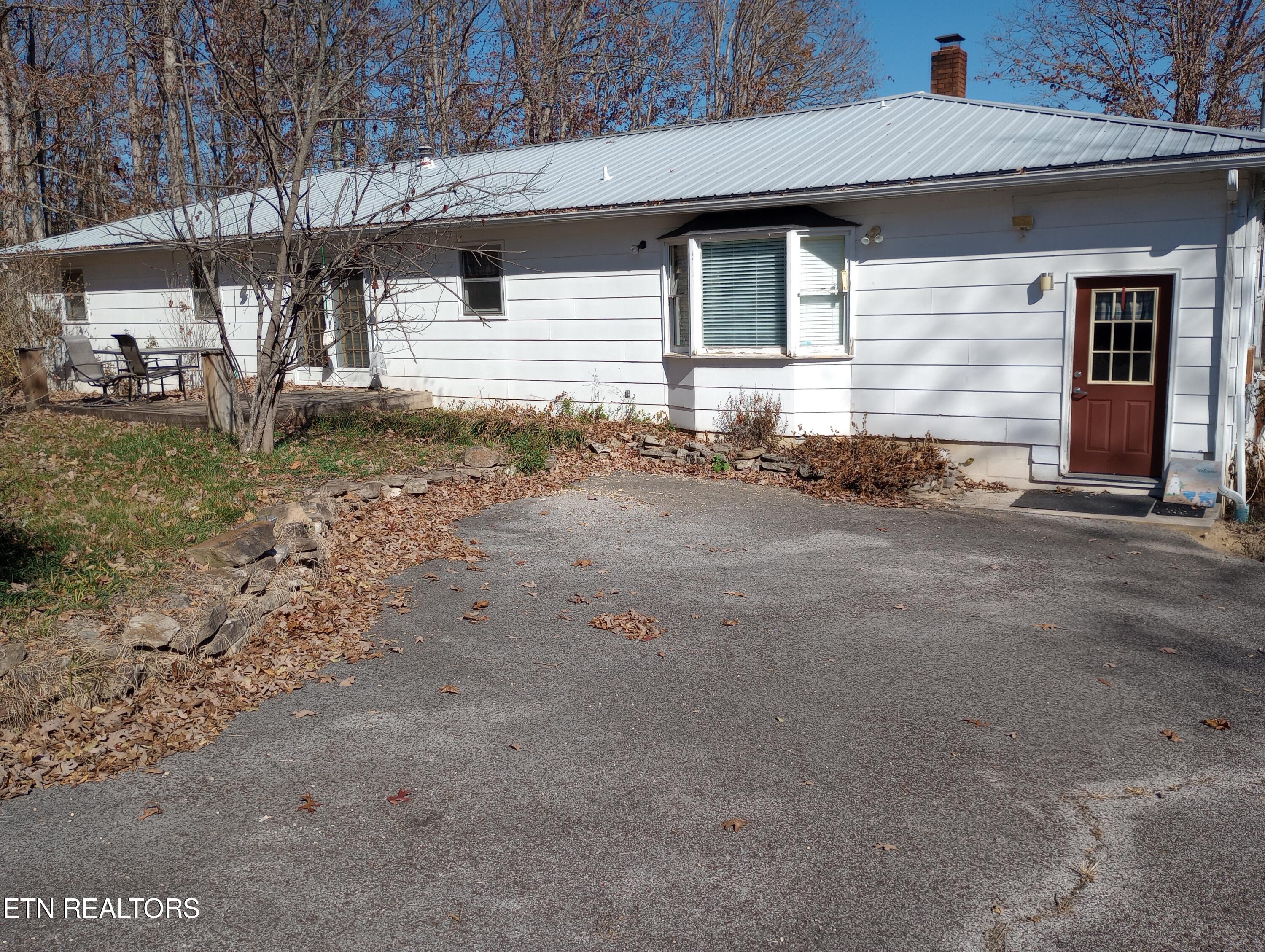 6766 Highway 70 Property Photo 3