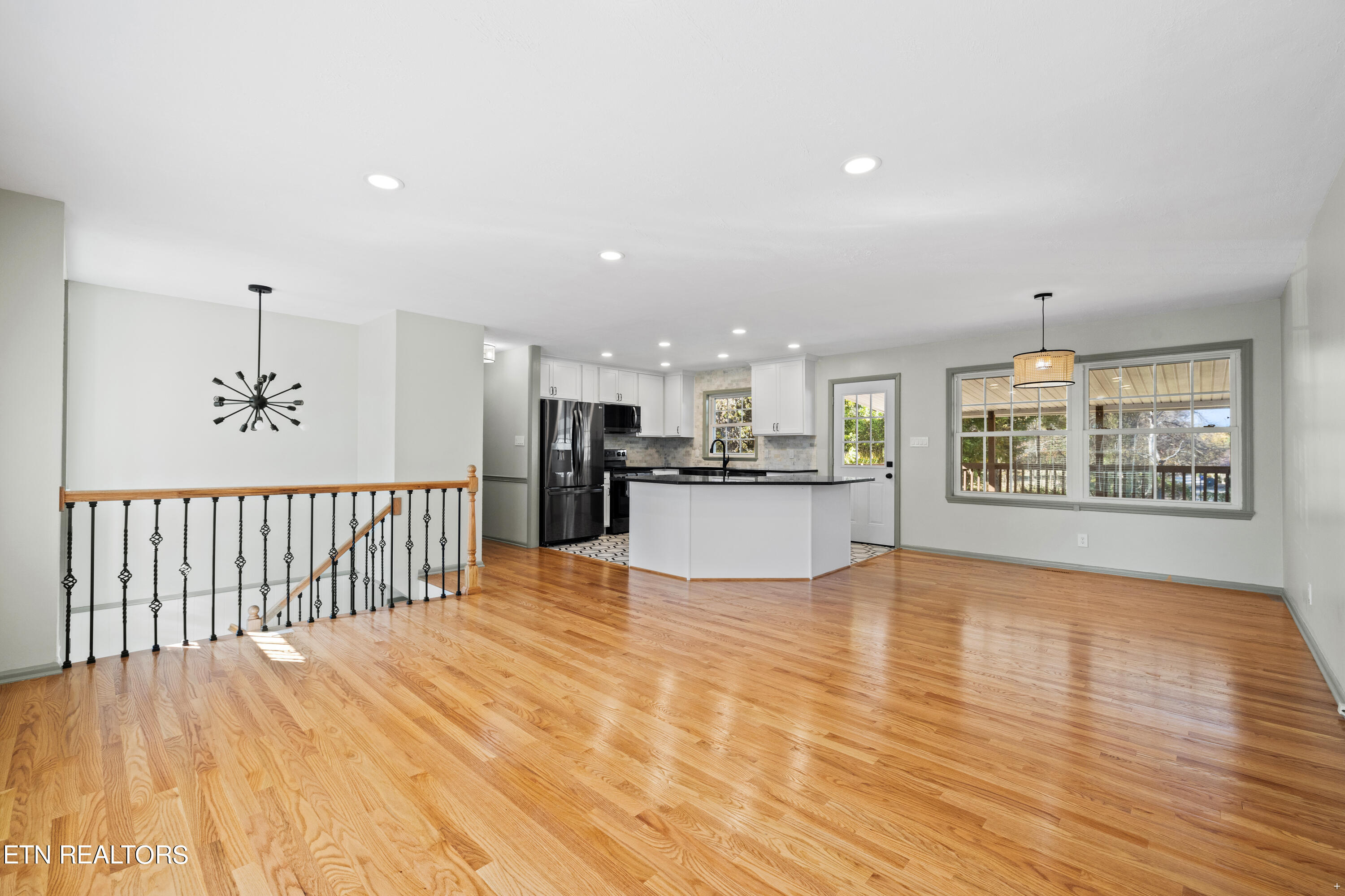 7737 Nubbin Ridge Drive Property Photo 3