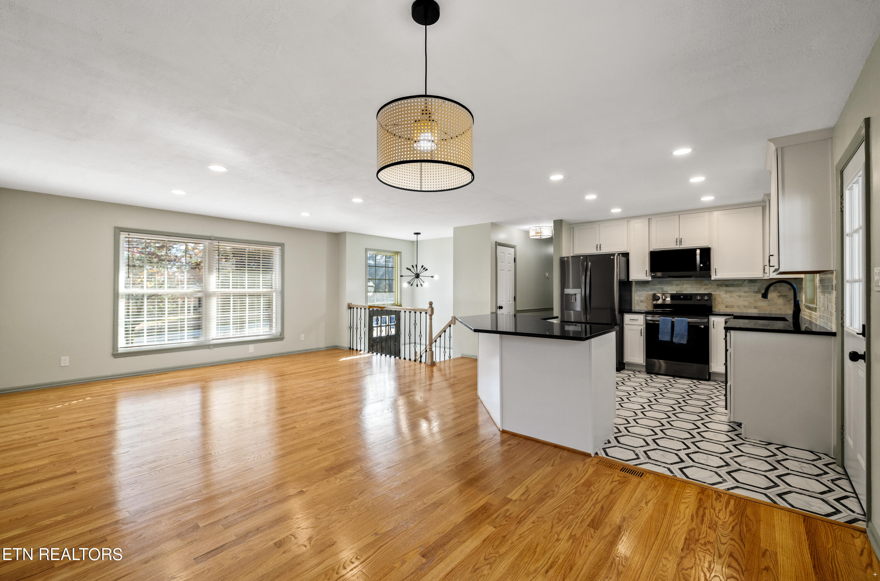 7737 Nubbin Ridge Drive Property Photo 11