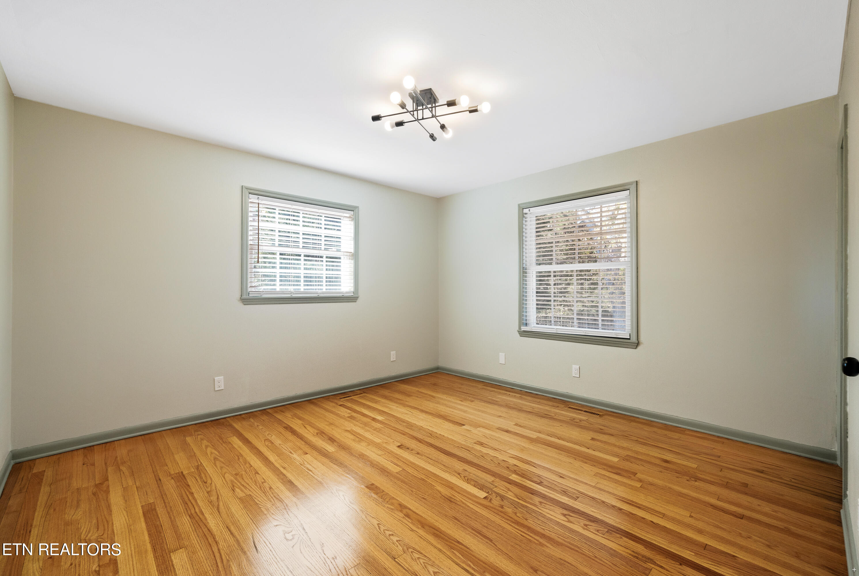 7737 Nubbin Ridge Drive Property Photo 13
