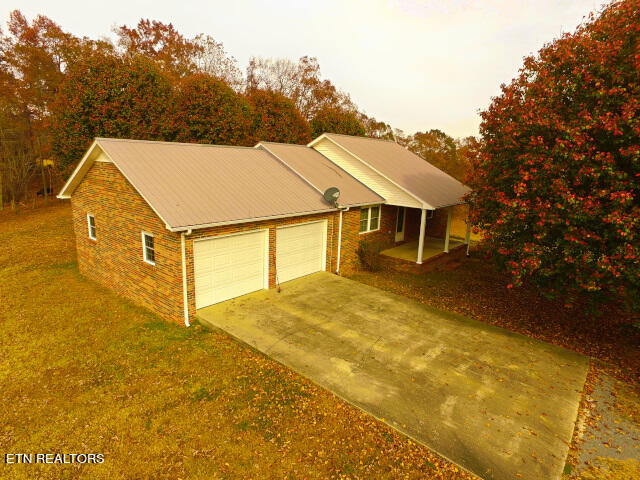 3911 York Highway Property Photo 1