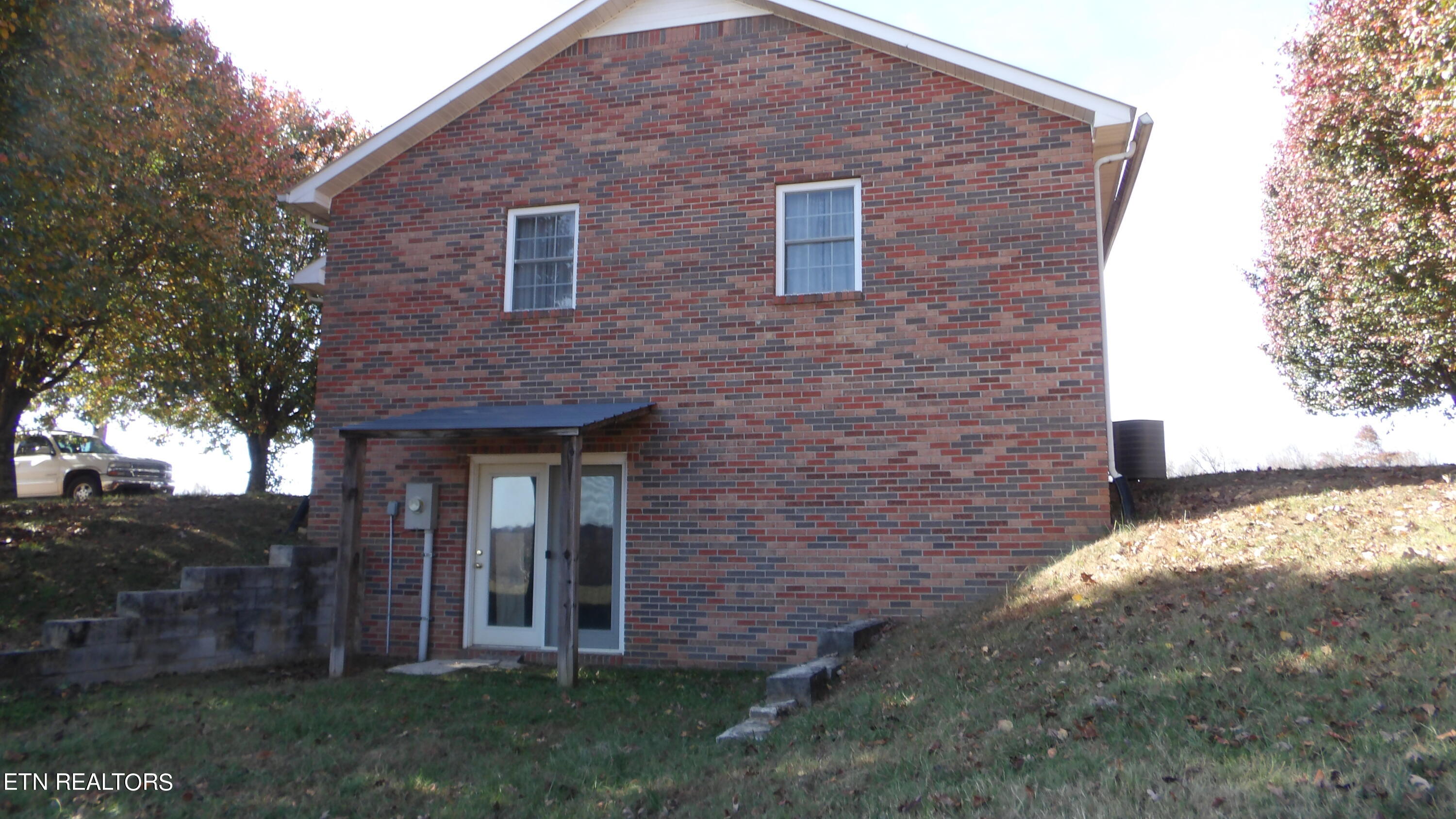 3911 York Highway Property Photo 2