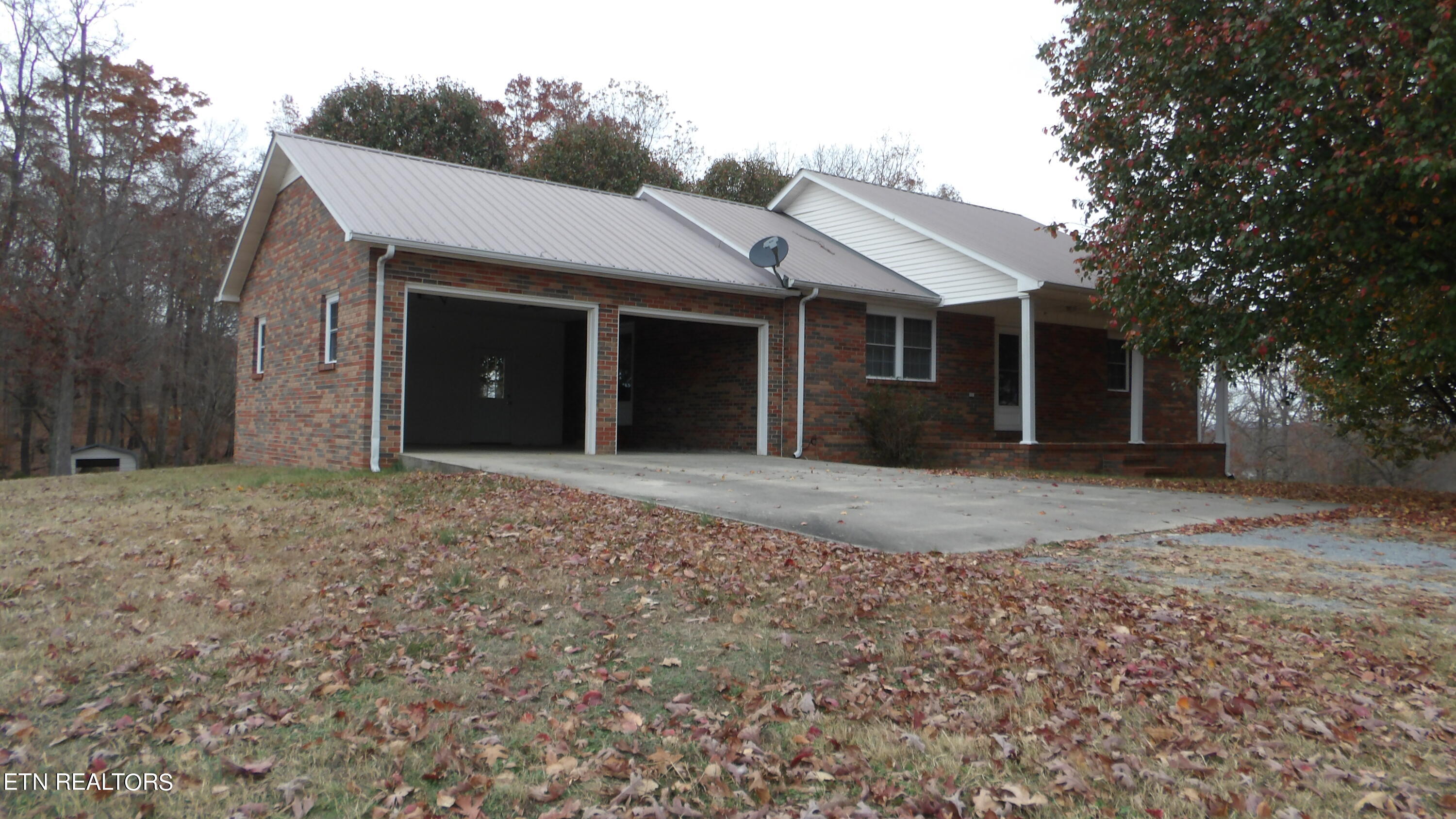 3911 York Highway Property Photo 3
