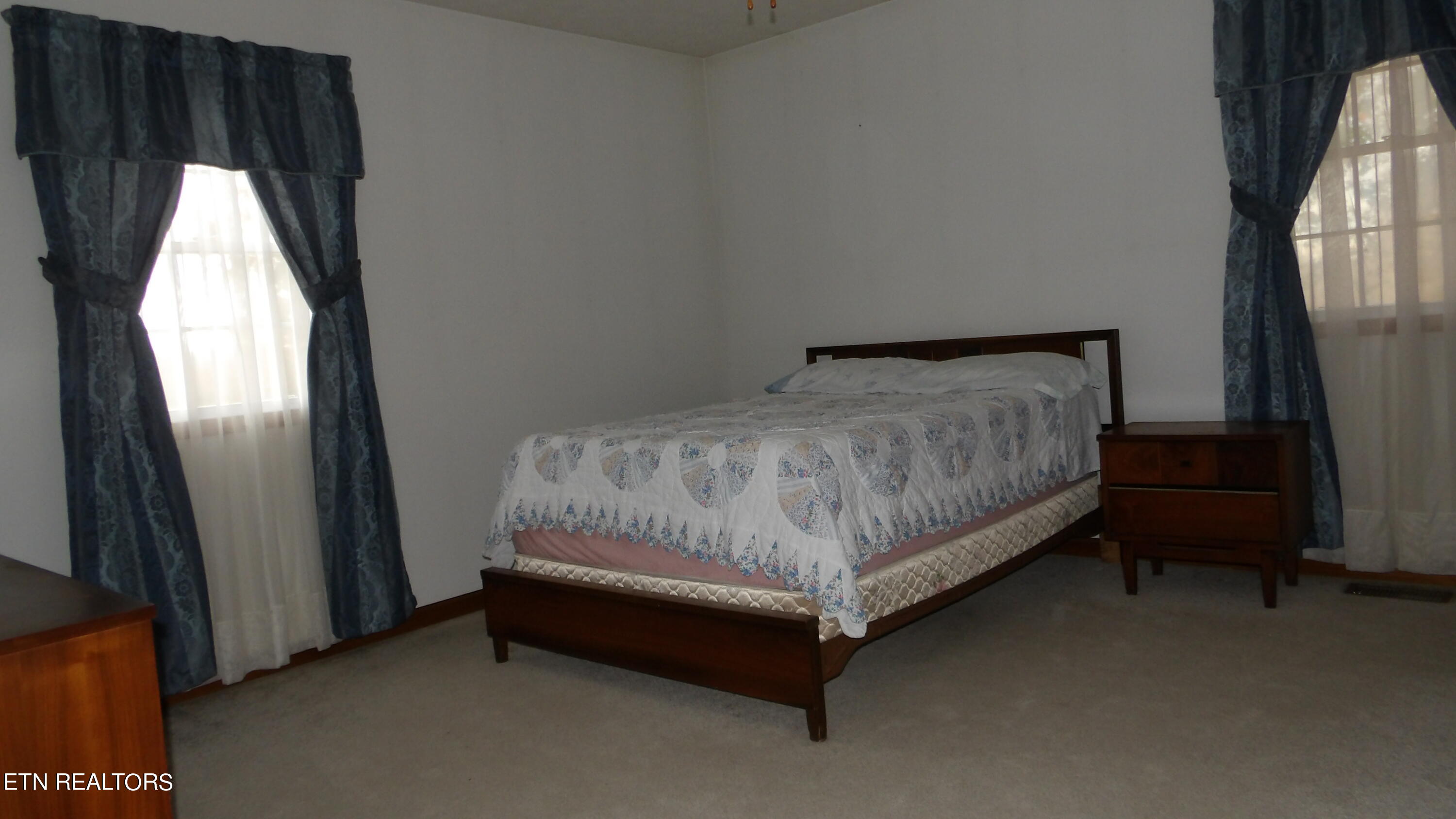 3911 York Highway Property Photo 5