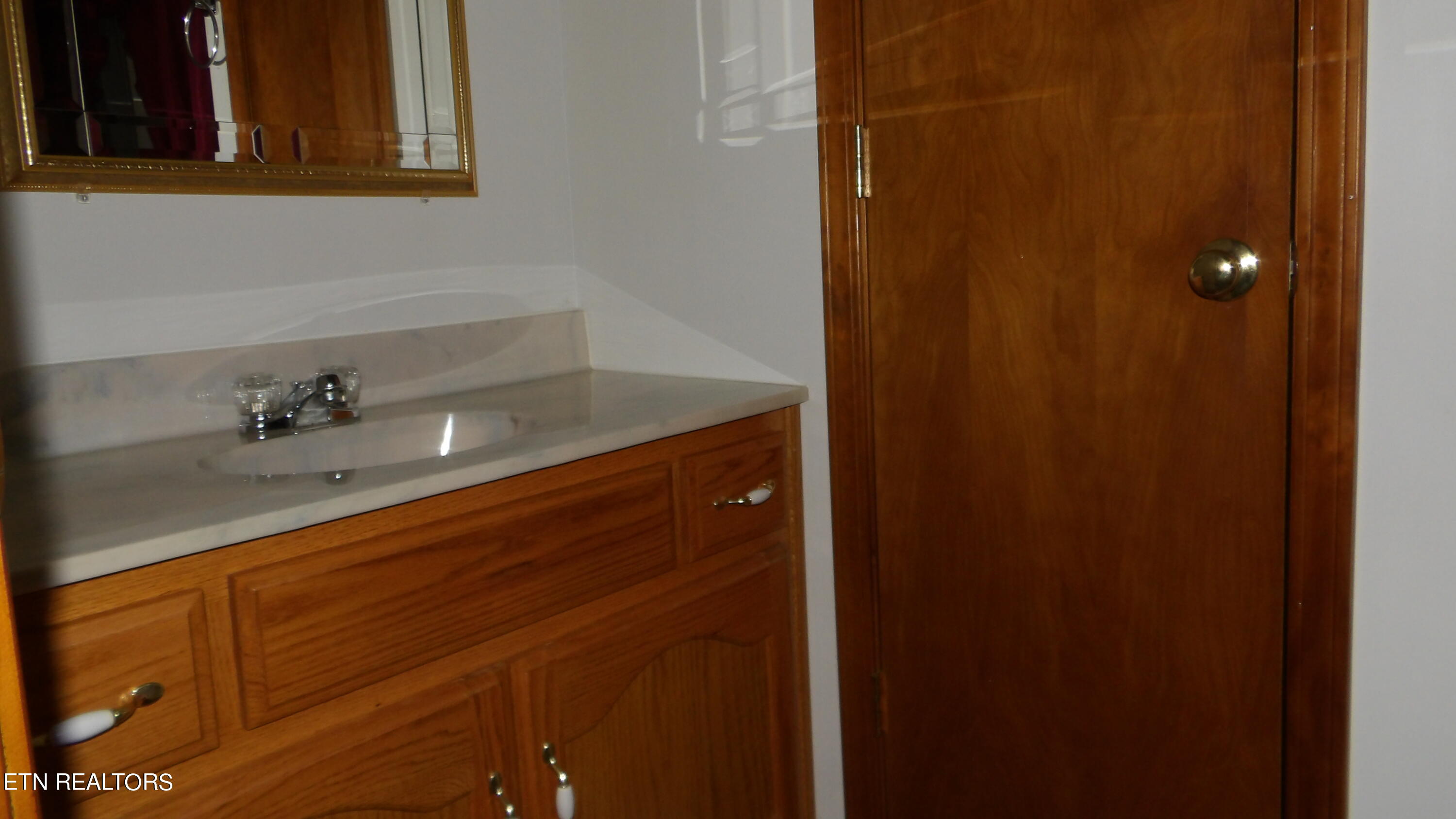 3911 York Highway Property Photo 6