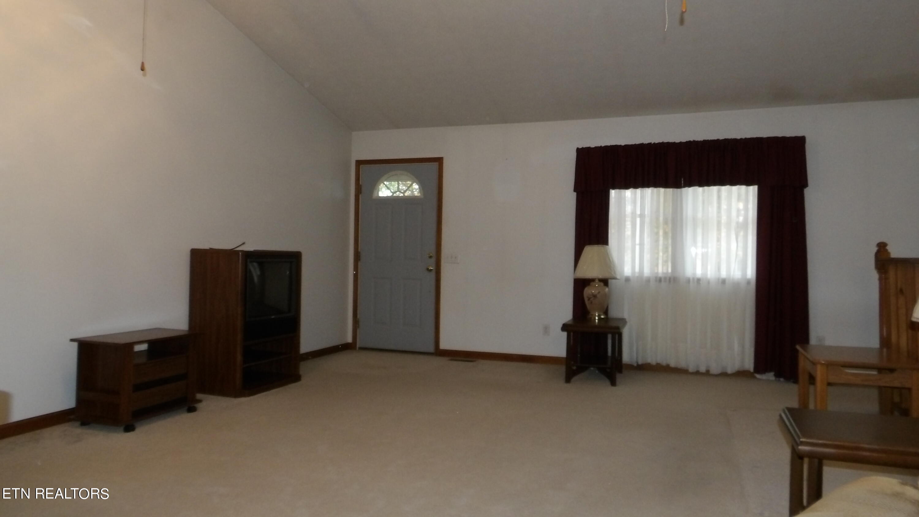 3911 York Highway Property Photo 9