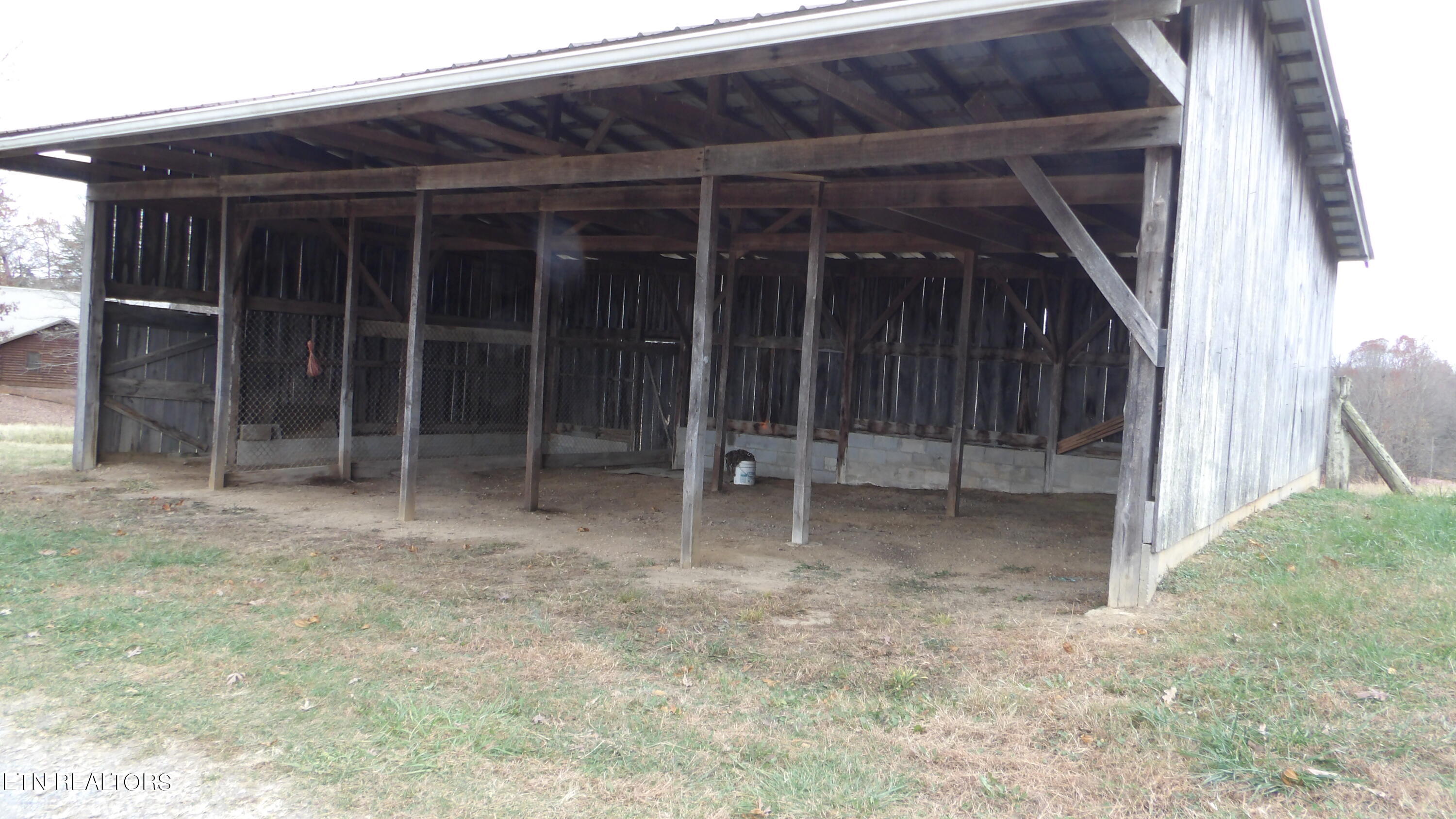 3911 York Highway Property Photo 26