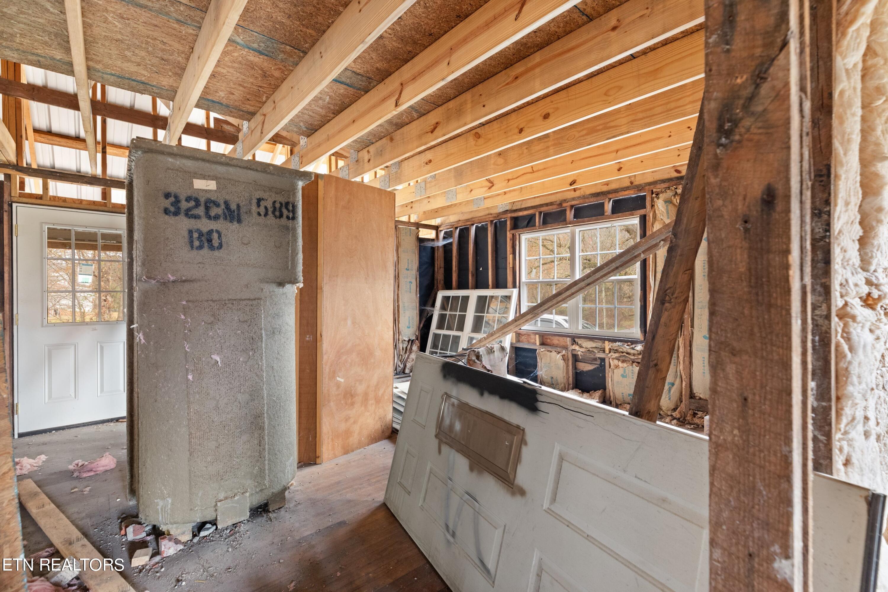 55 3rd St Property Photo 10