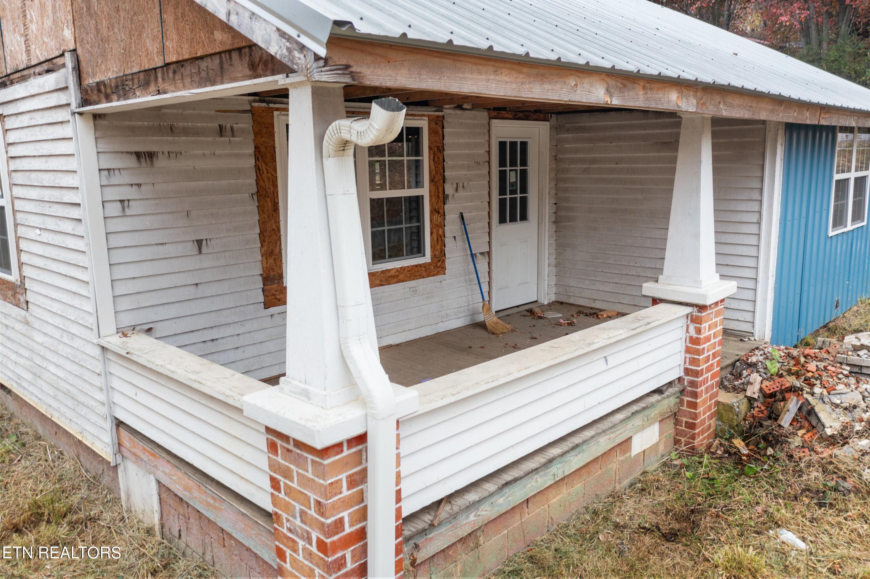 55 3rd St Property Photo 11