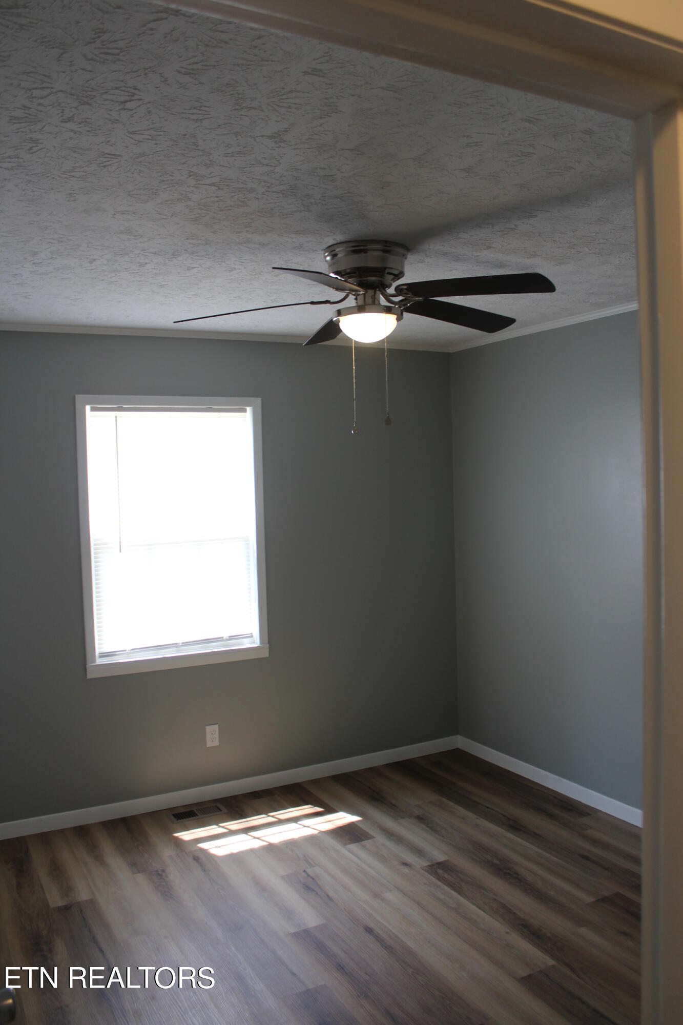 1044 Lincoln Rd Property Photo 20
