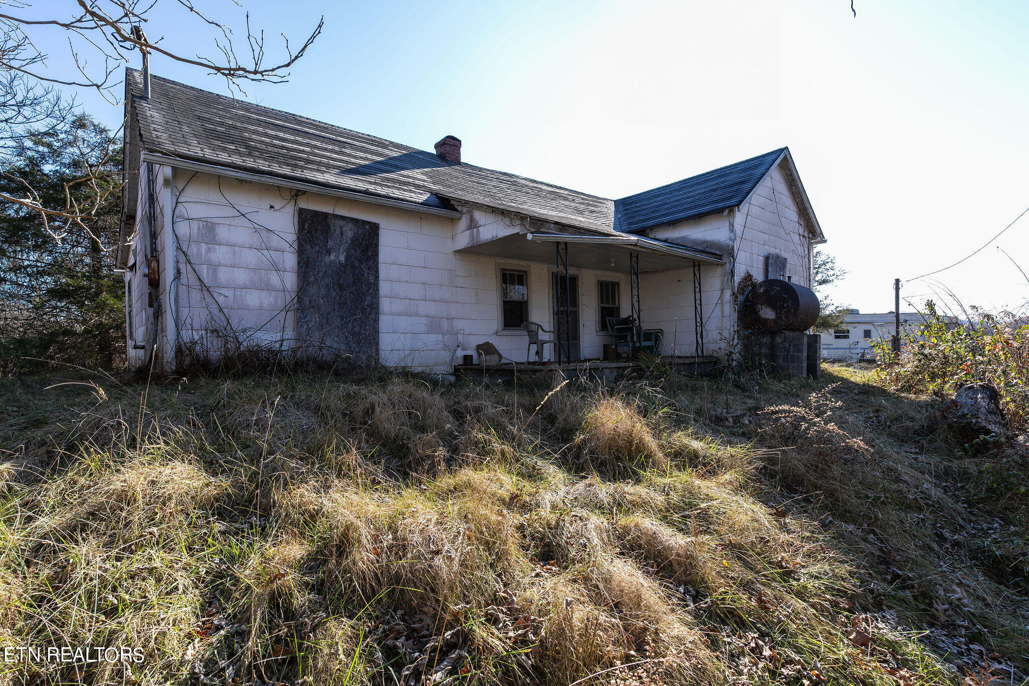 176 Moulton Rd Property Photo
