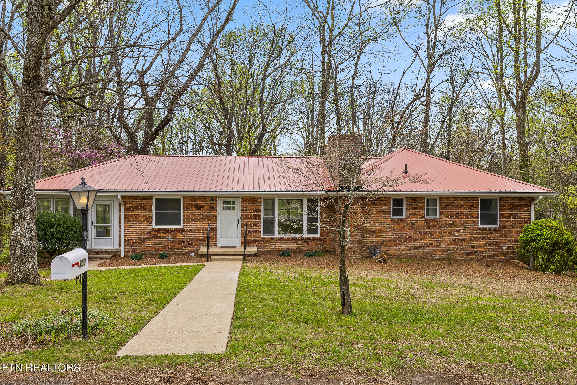 103 Golf Drive Property Photo