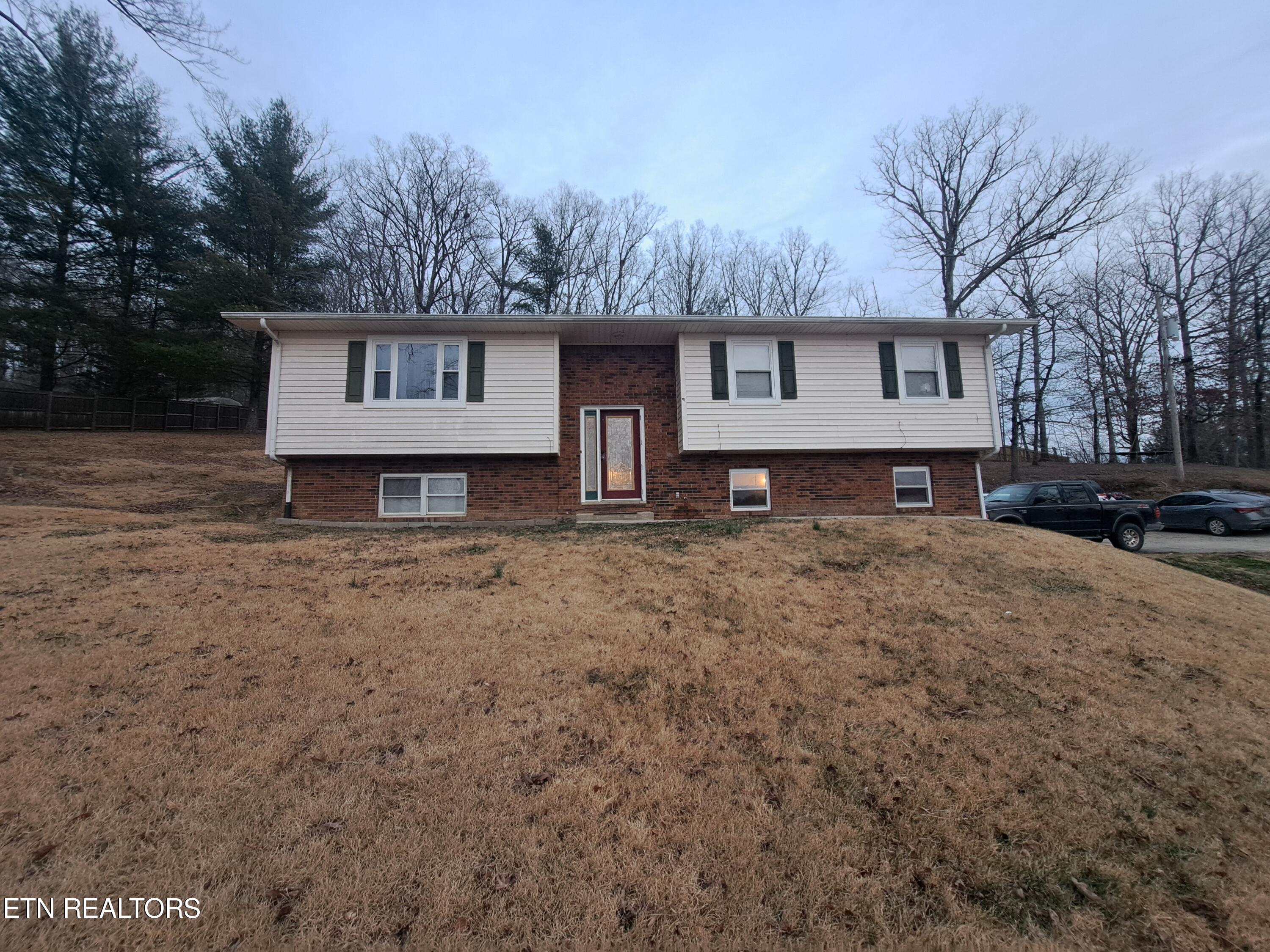 502 Municipal Drive Property Photo 1