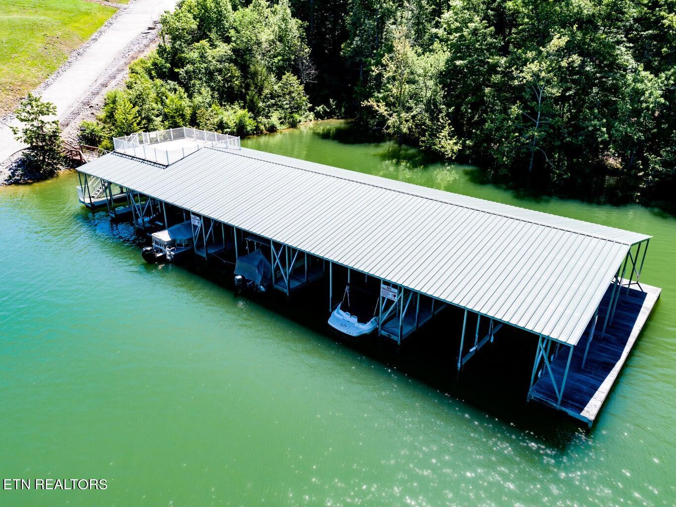 - Eagle Cove Pkwy Property Photo 8