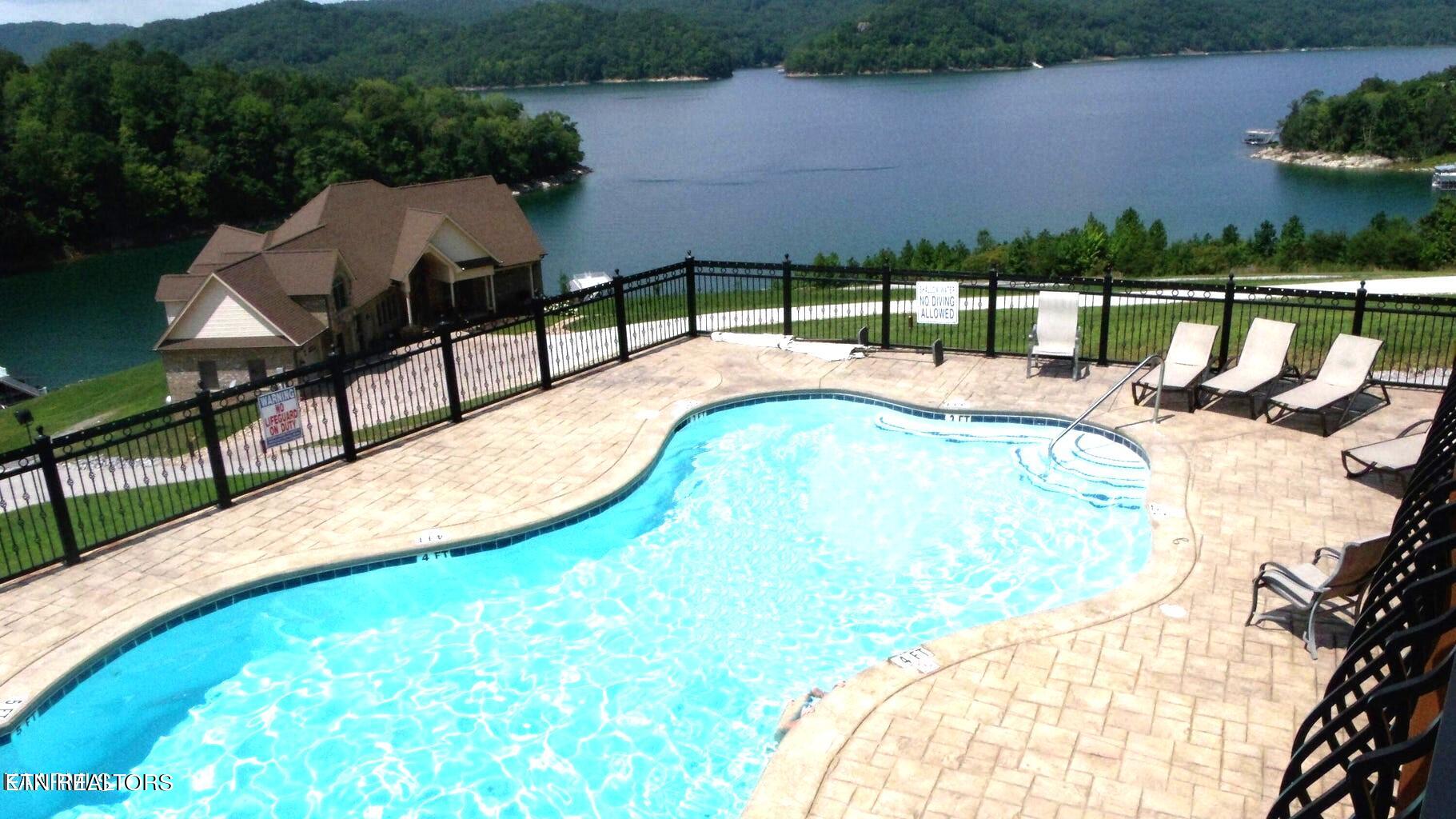- Eagle Cove Pkwy Property Photo 12