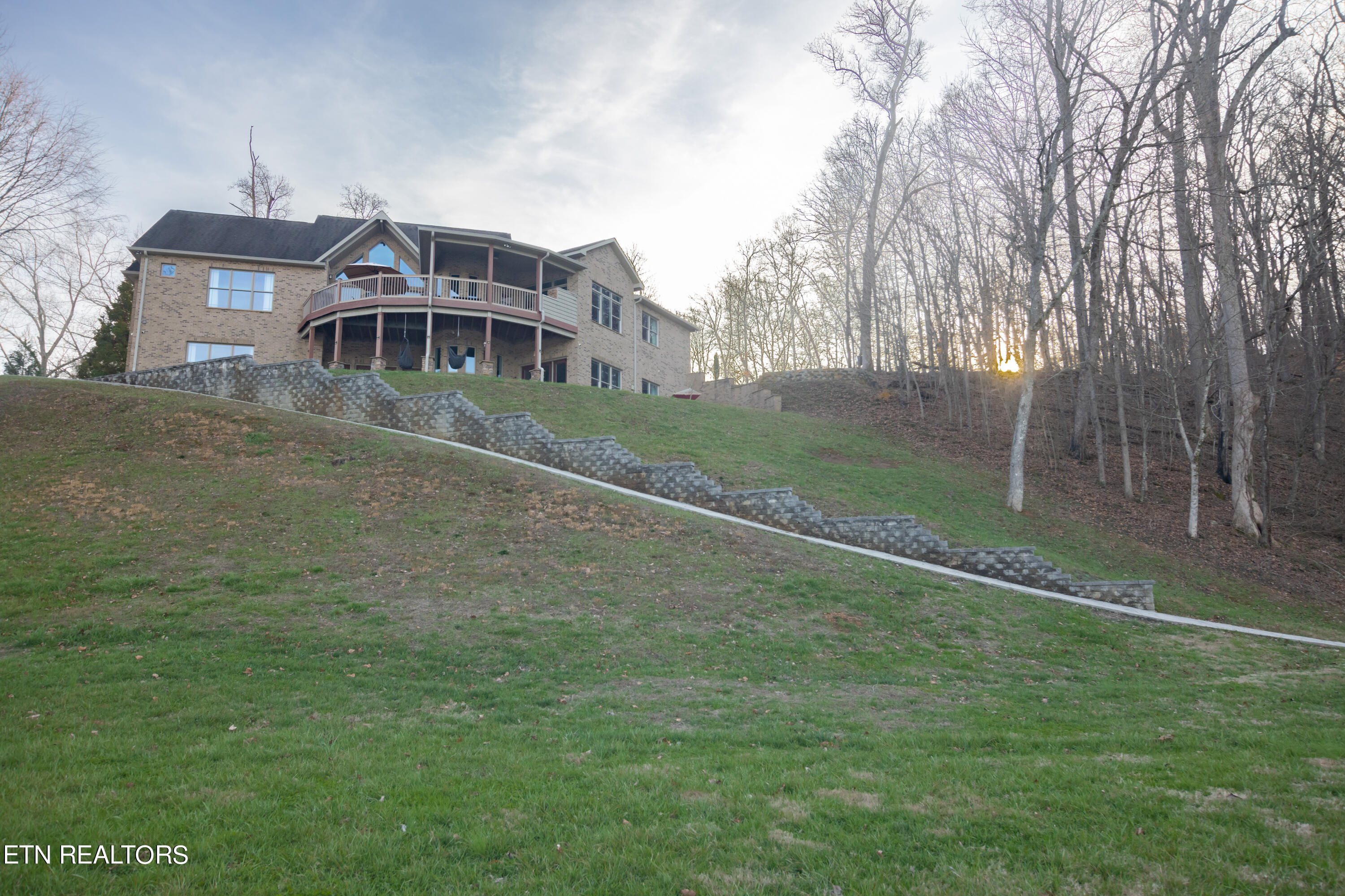 485 Quiet River Lane Property Photo 5